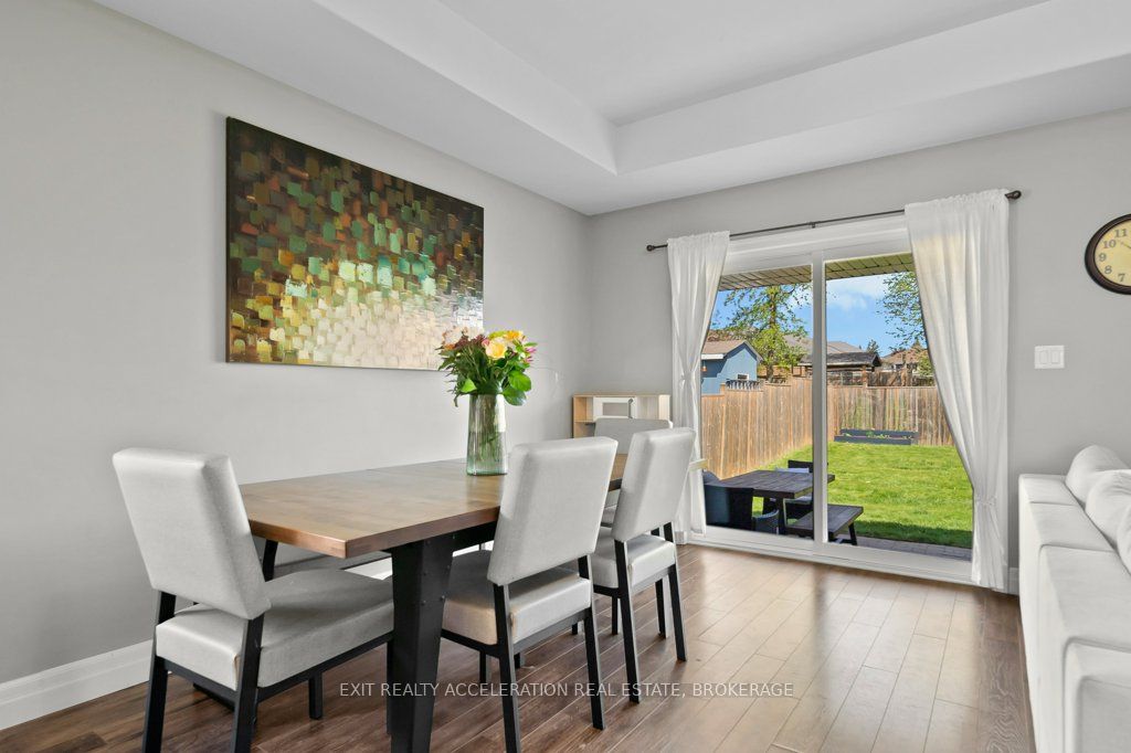 92 Hartwood Crescent Property Photo 14