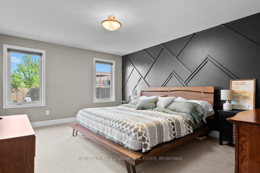 92 Hartwood Crescent Property Photo 18