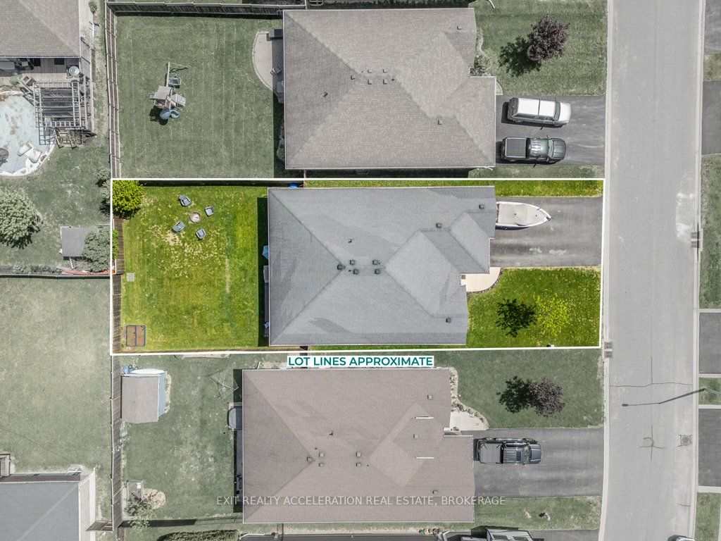 92 Hartwood Crescent Property Photo 48