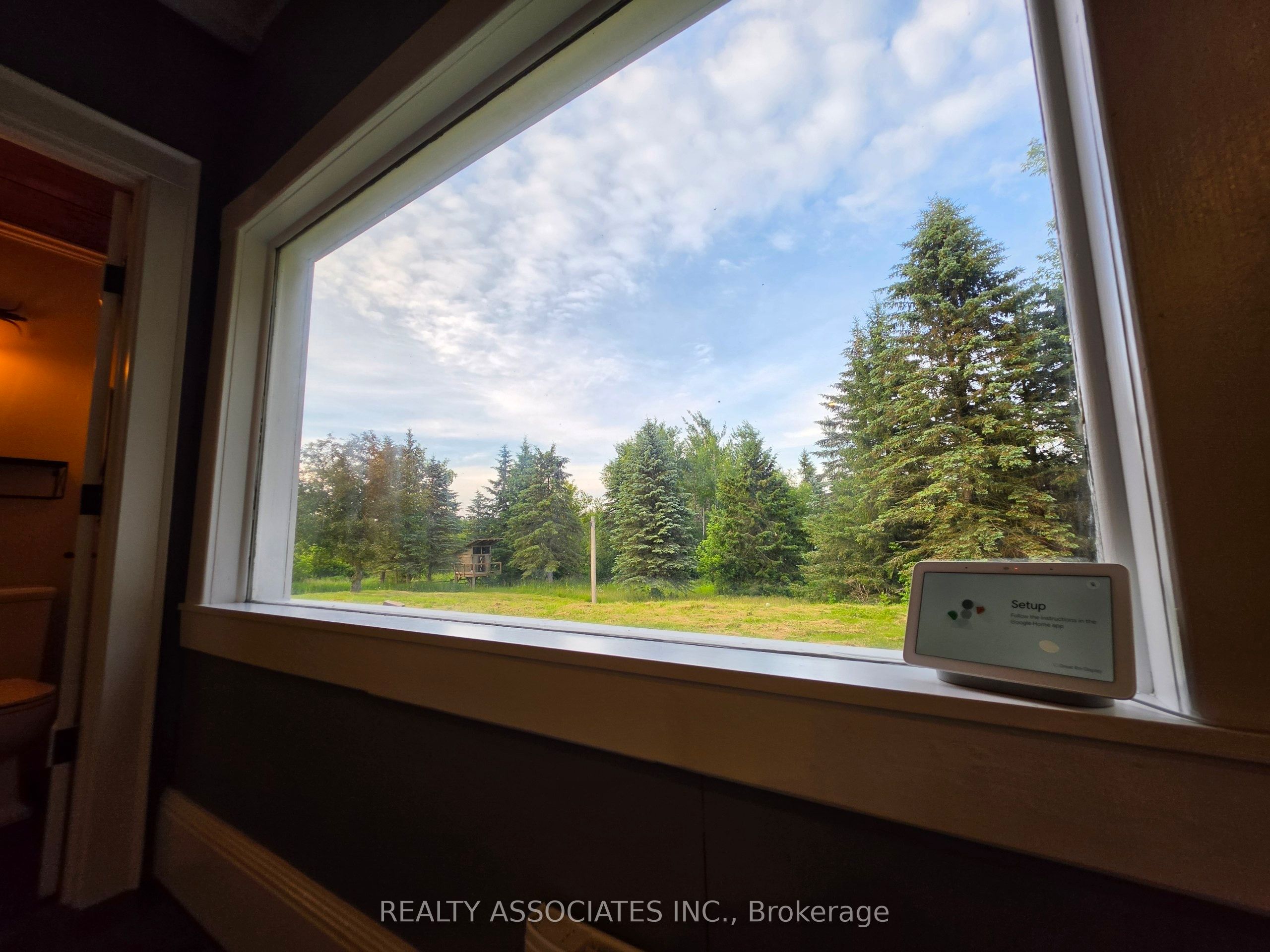 486289 30th Side Road Property Photo 15