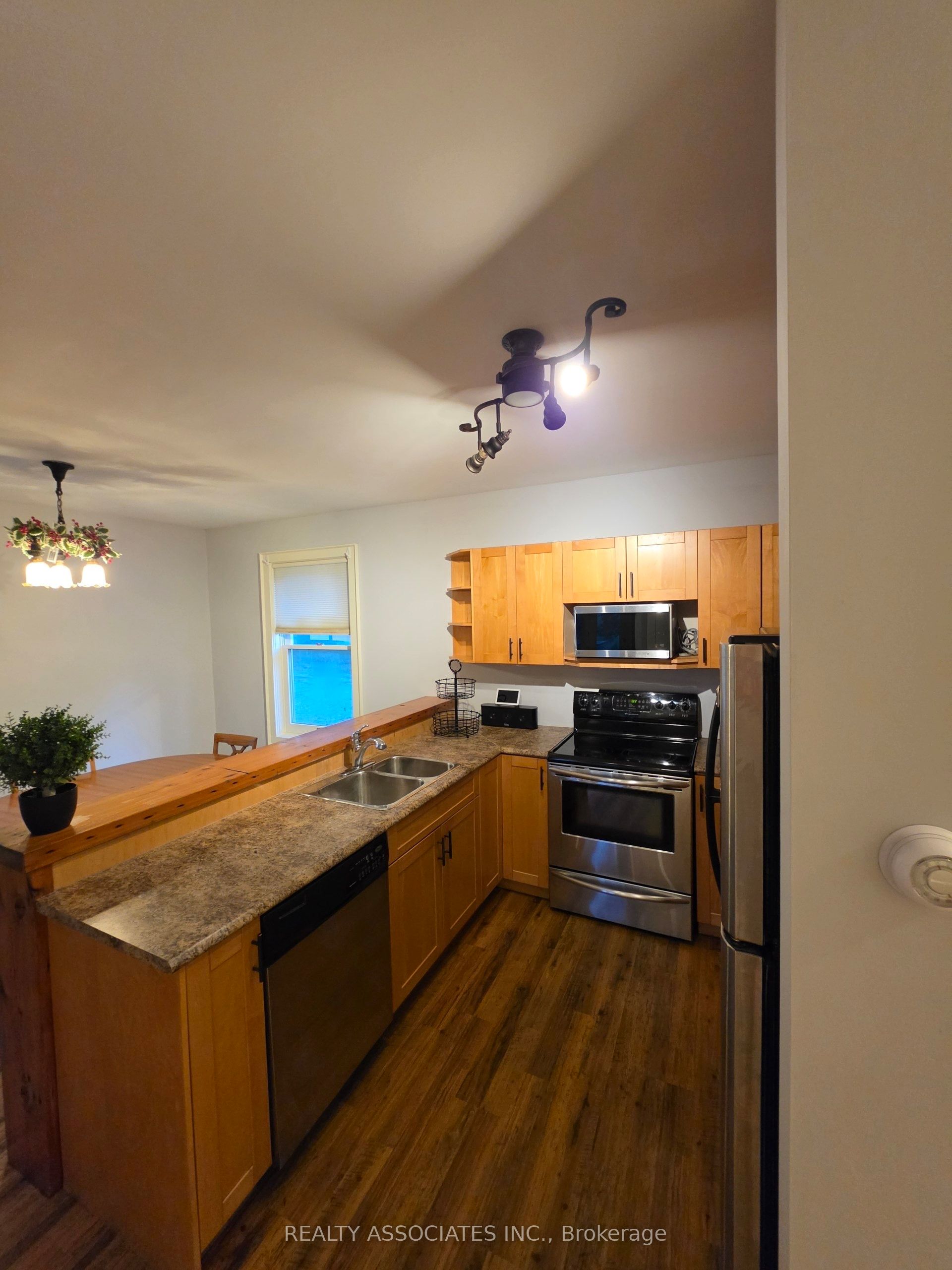 486289 30th Side Road Property Photo 36