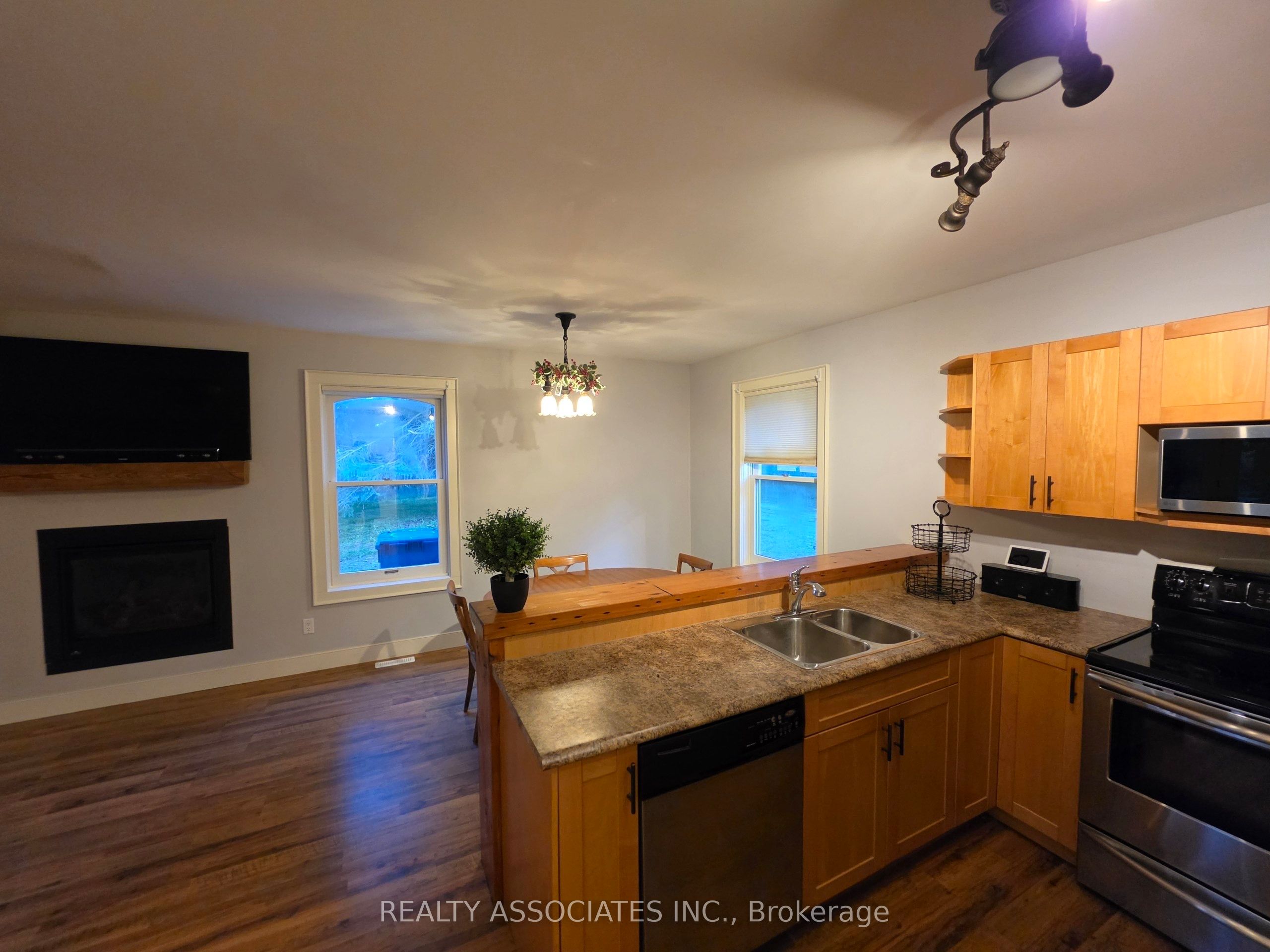 486289 30th Side Road Property Photo 37