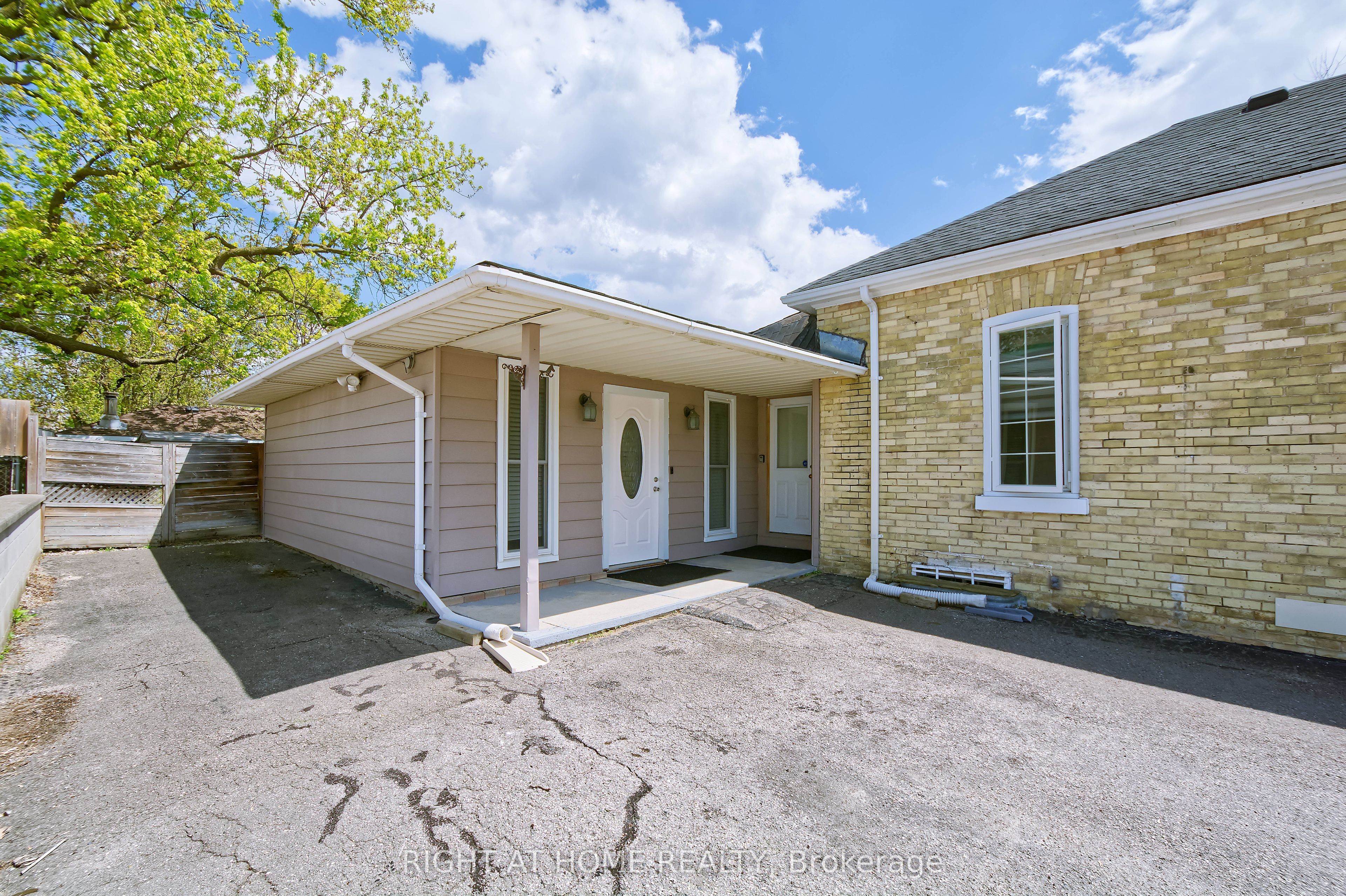 10 Pegler Street Property Photo 5