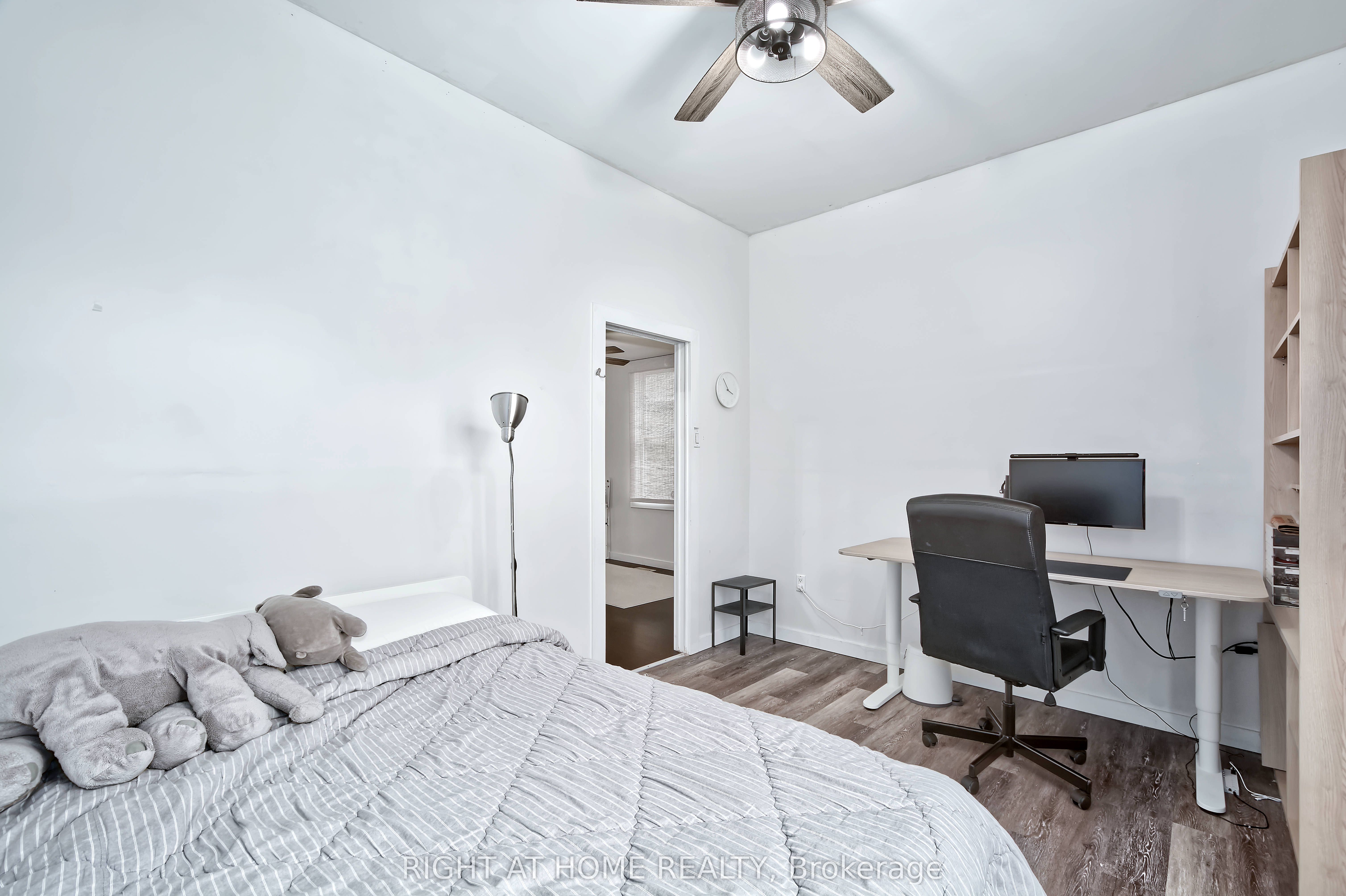 10 Pegler Street Property Photo 15