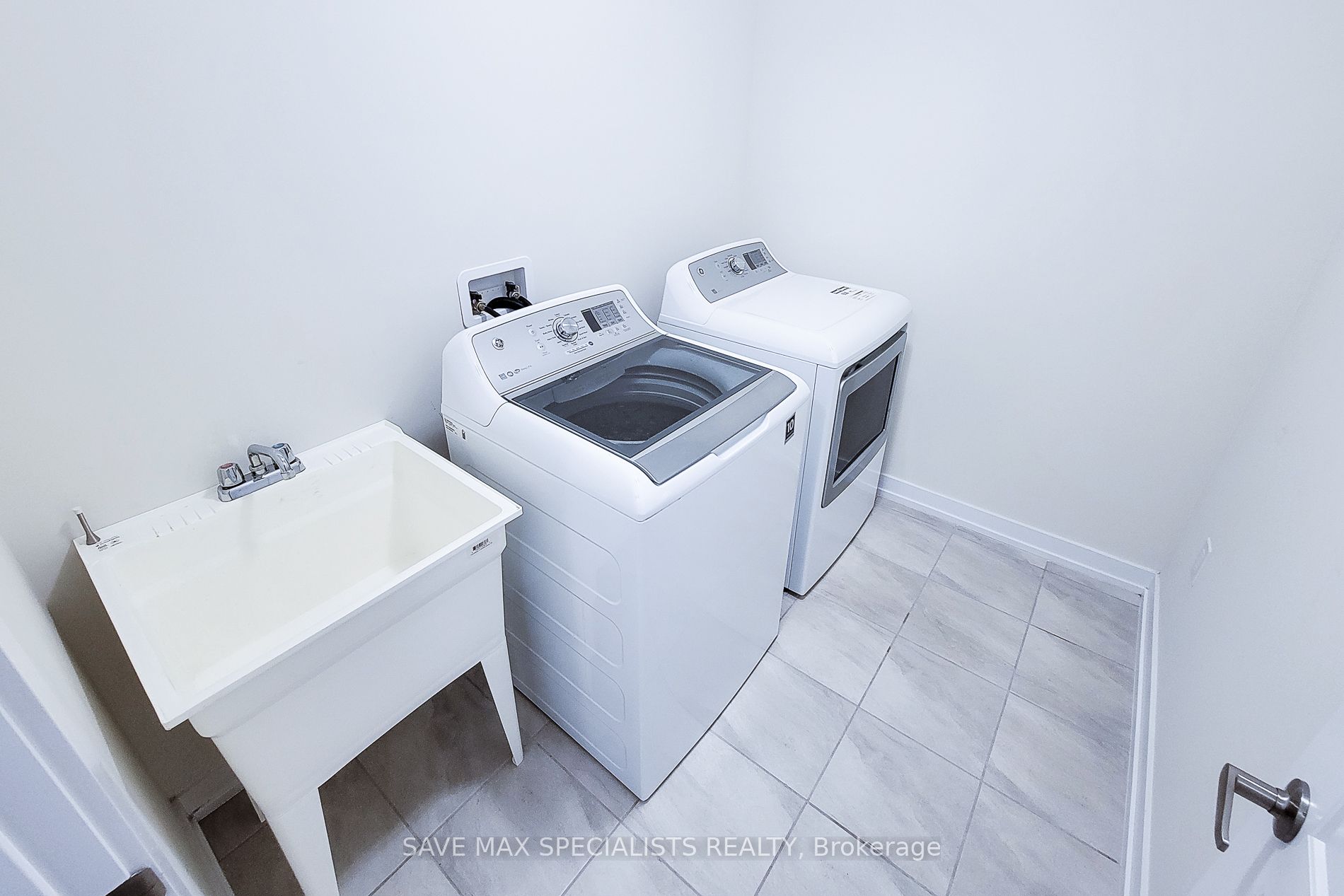 16 Beatty Avenue Property Photo 23