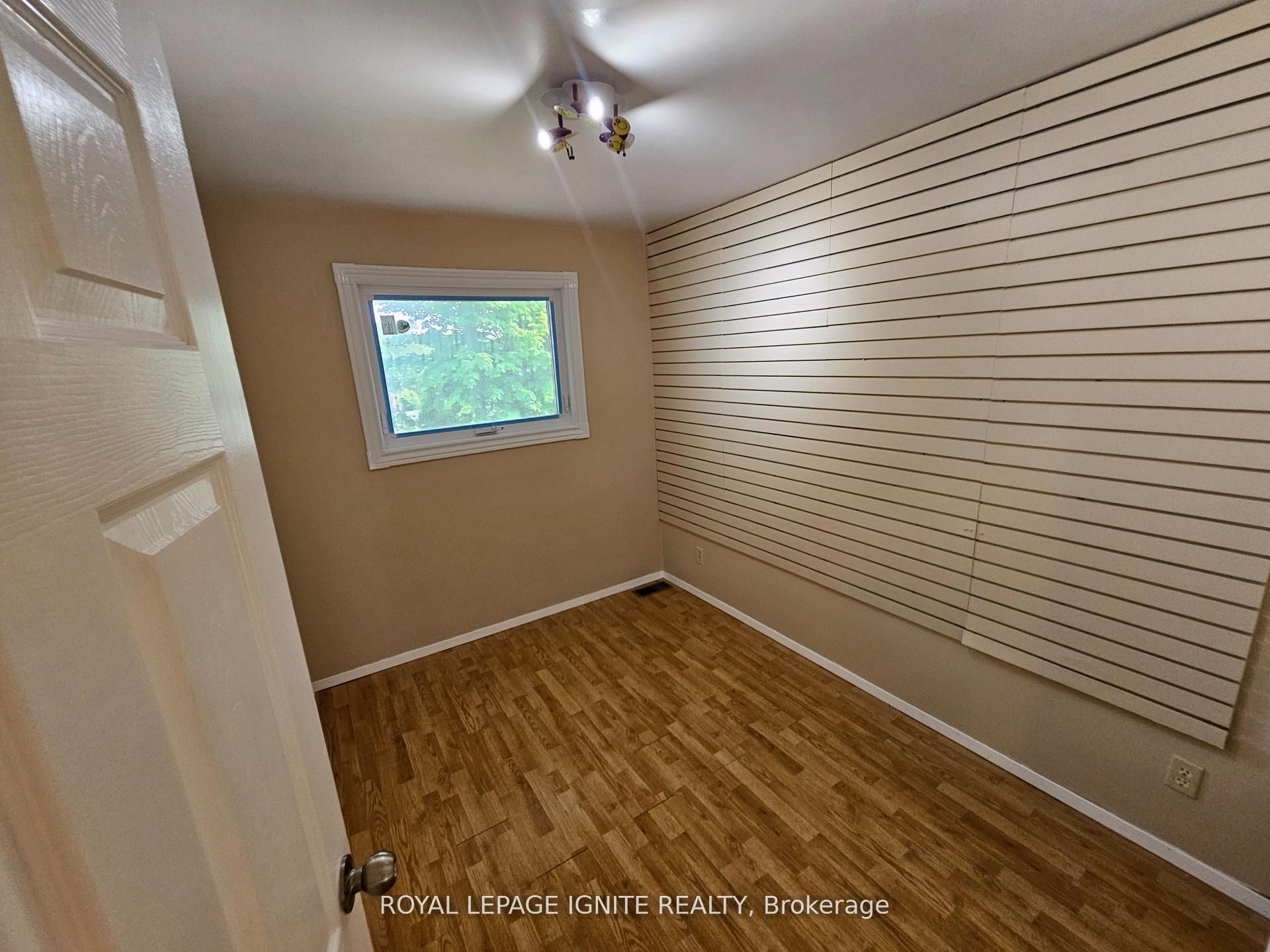 253 Woodland Drive N Property Photo 6