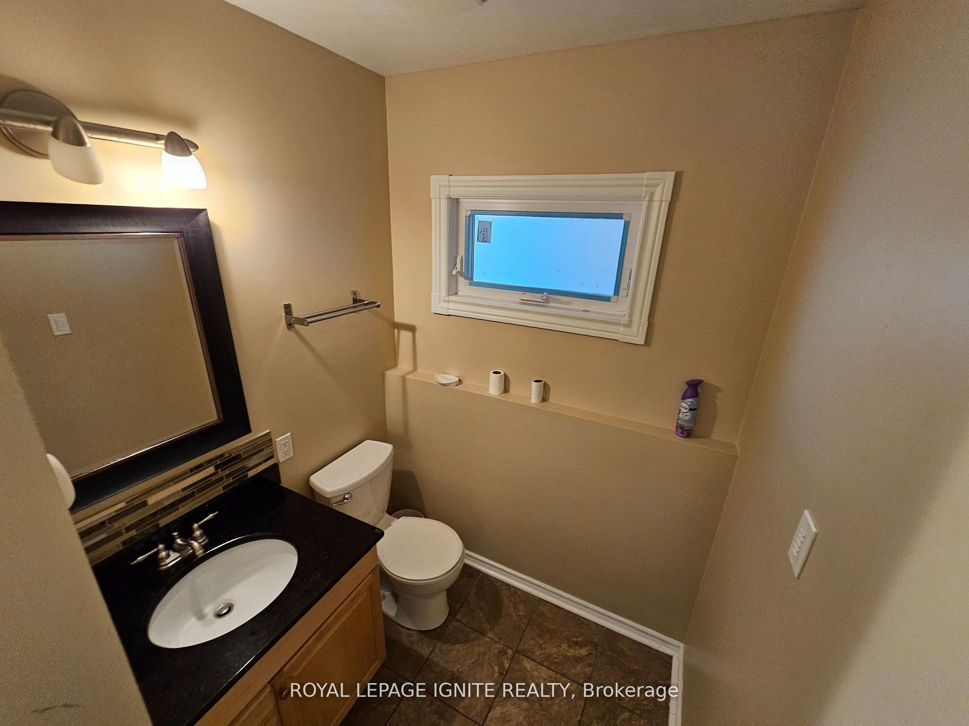 253 Woodland Drive N Property Photo 11