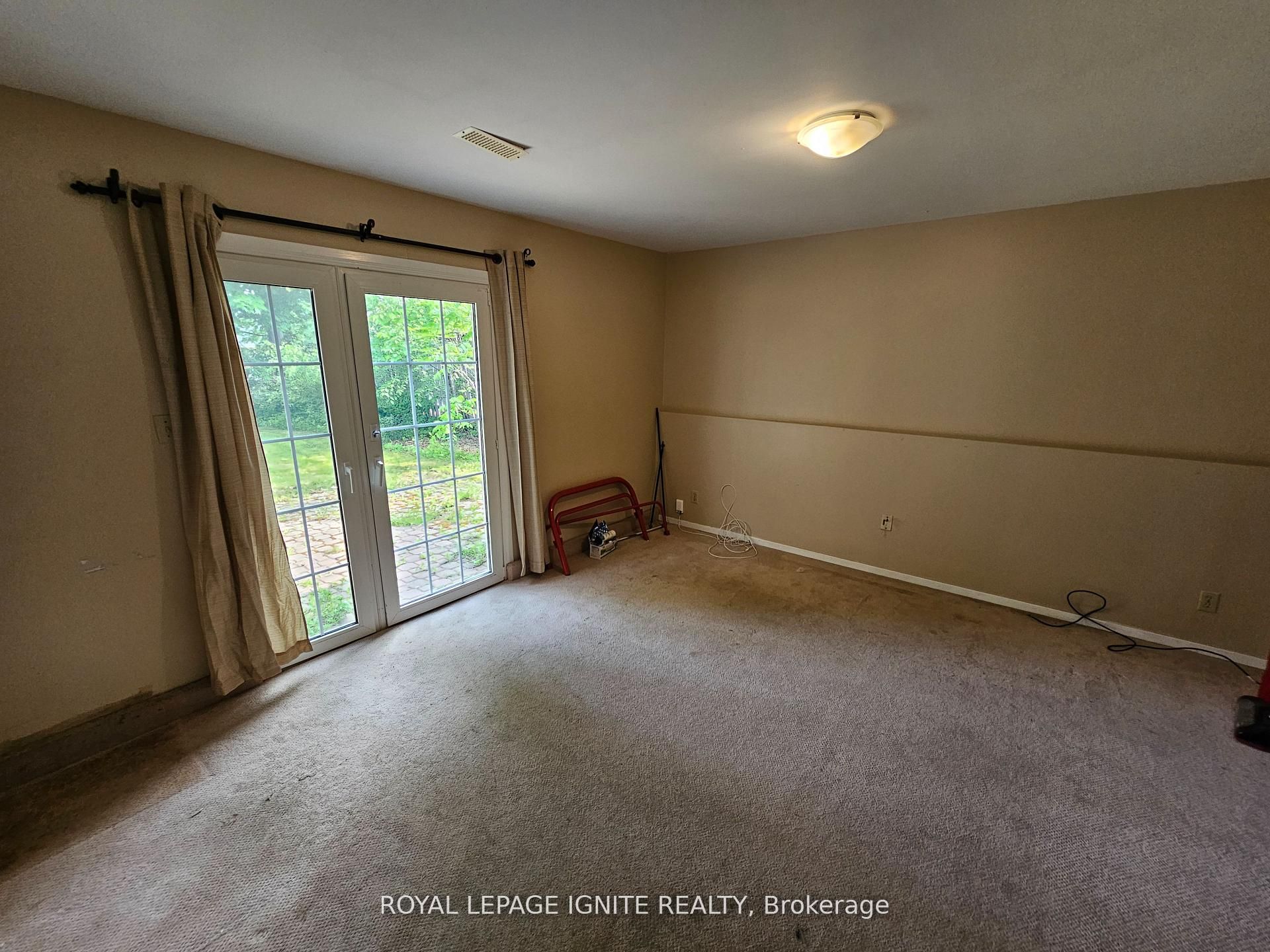 253 Woodland Drive N Property Photo 14