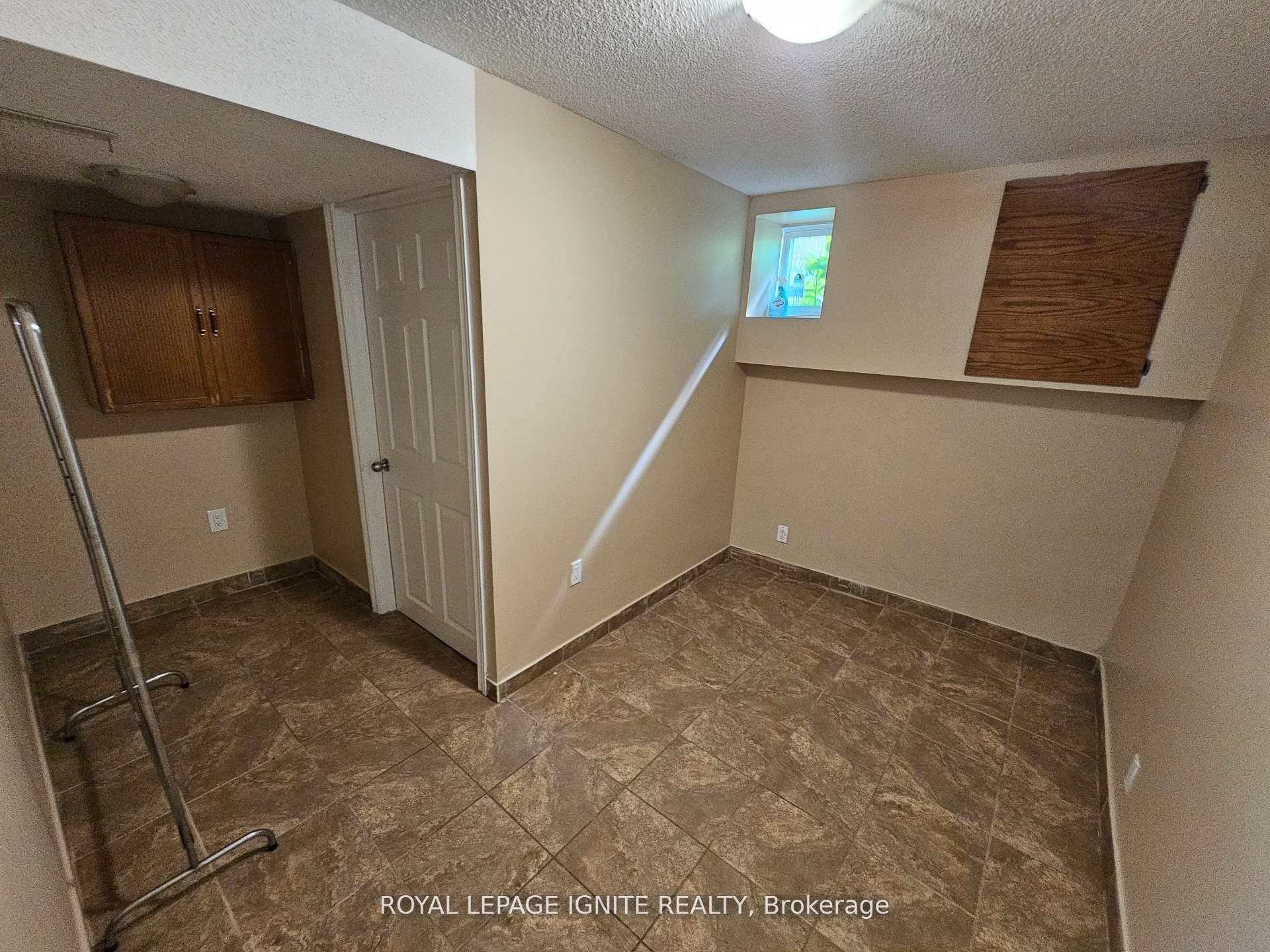 253 Woodland Drive N Property Photo 18