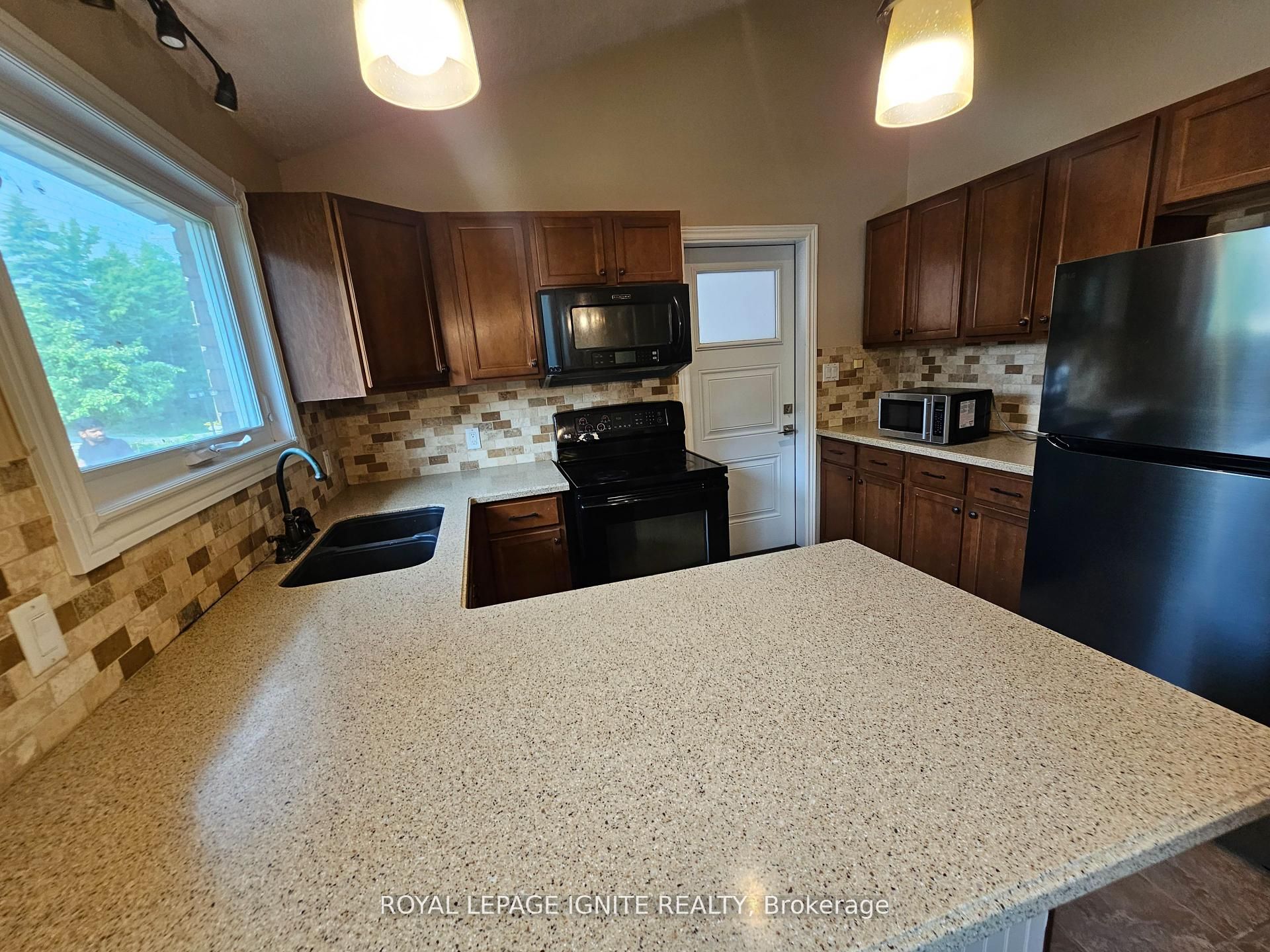 253 Woodland Drive N Property Photo 20