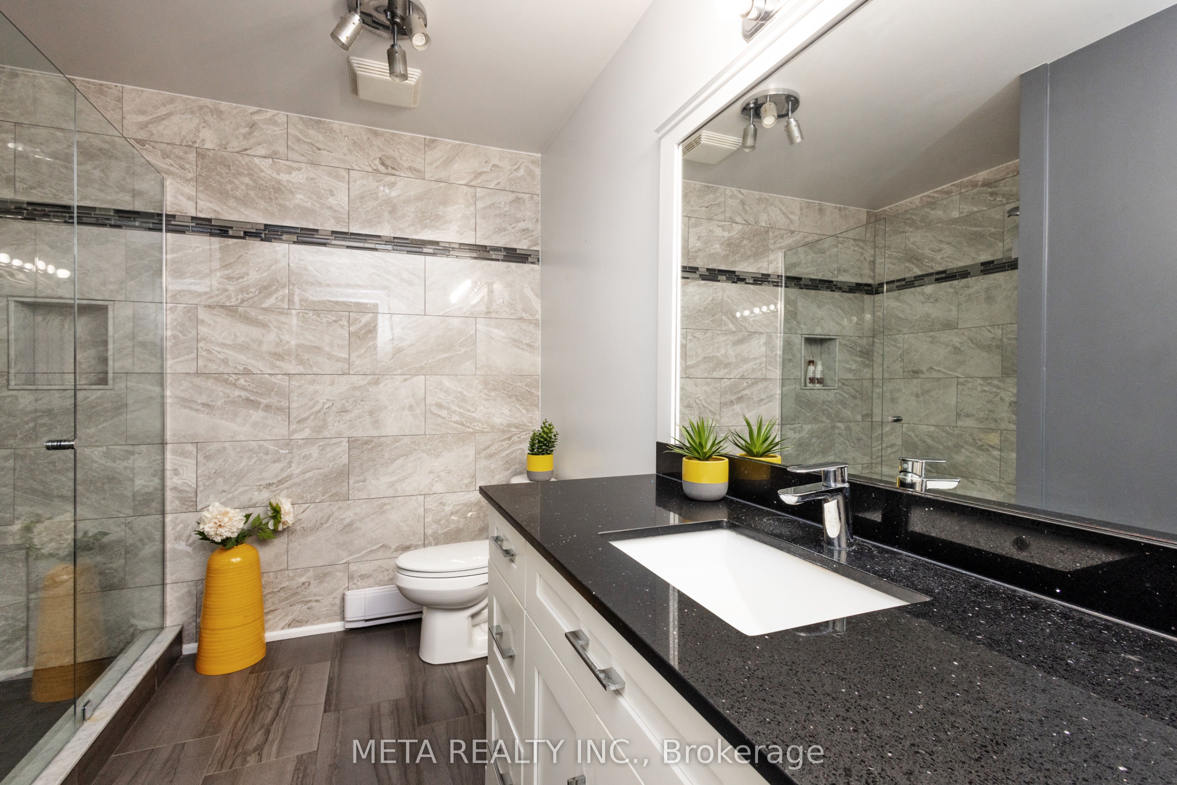 3 Randy Avenue Property Photo 38