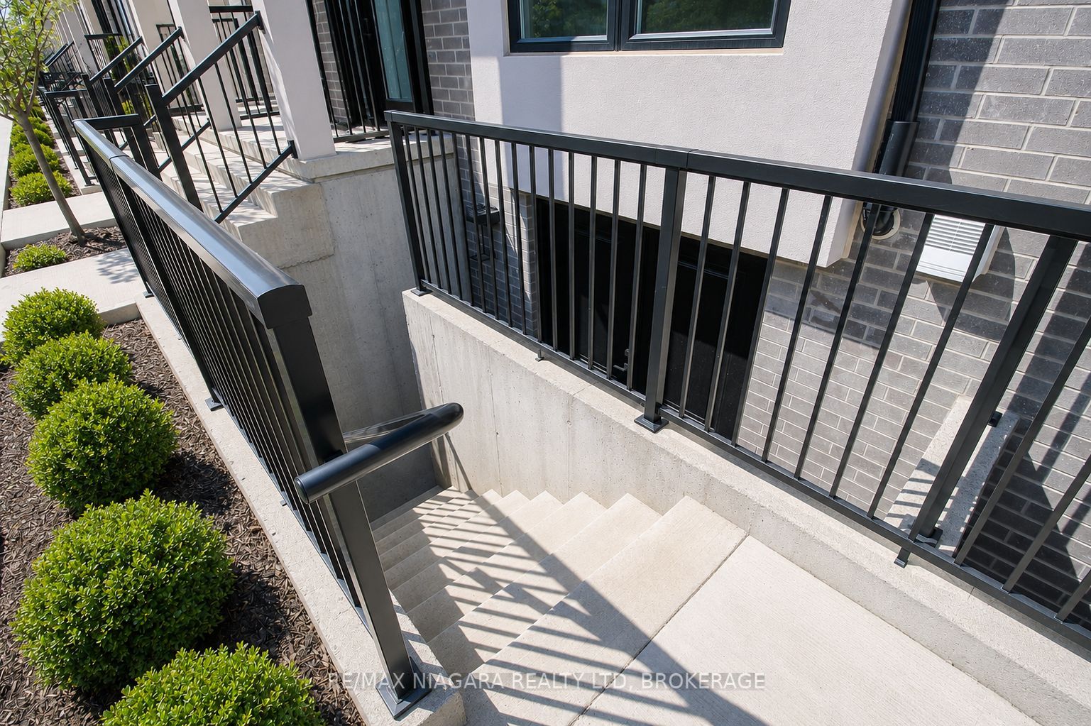 153 Summersides Boulevard Property Photo 4
