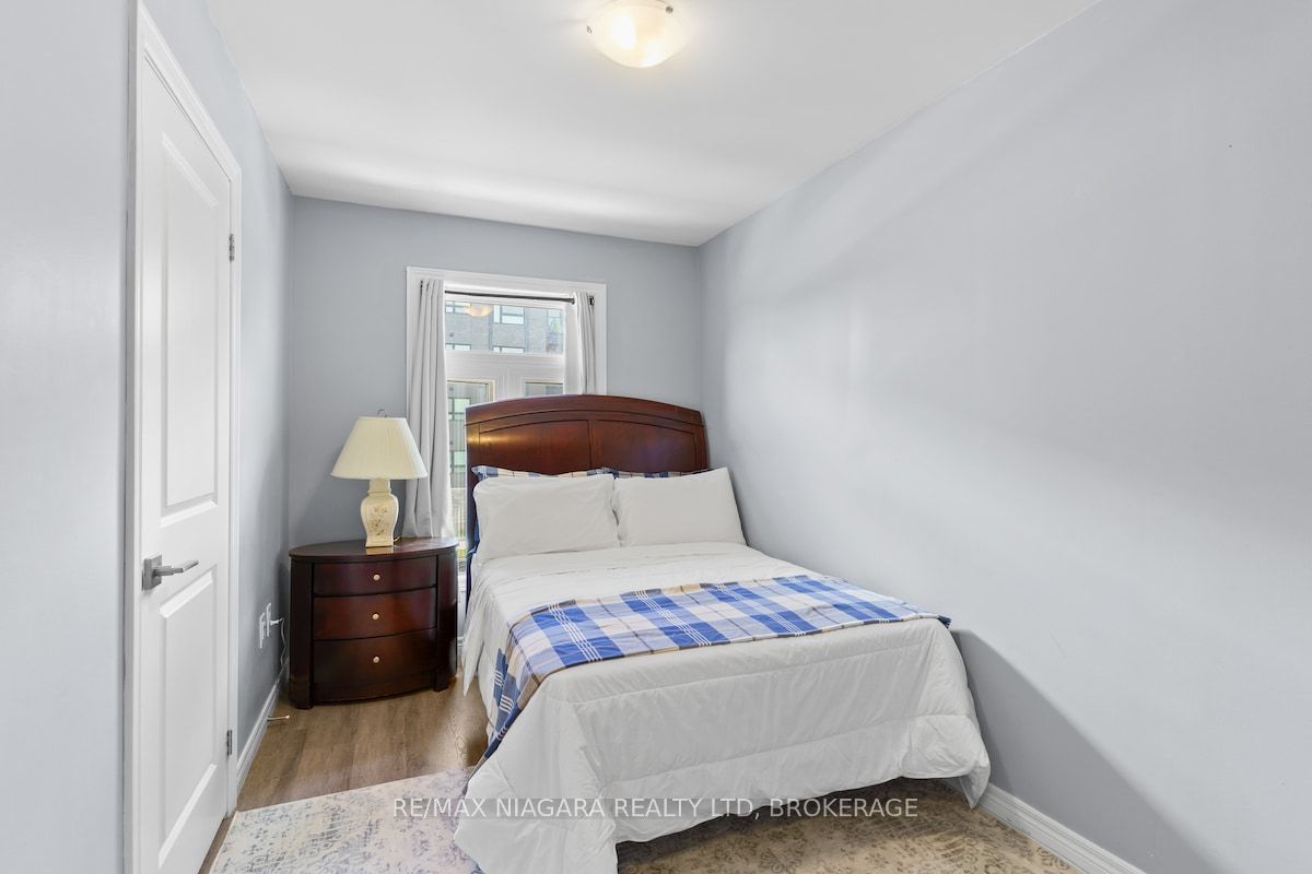 153 Summersides Boulevard Property Photo 20