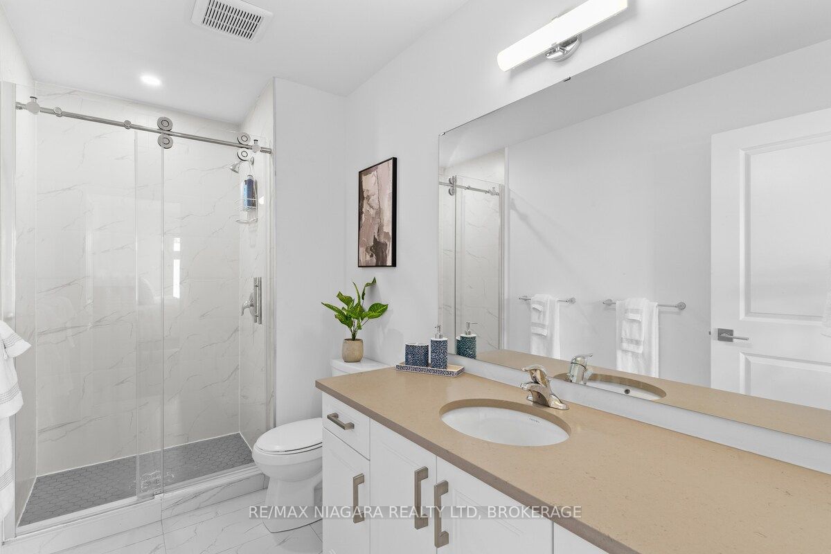 153 Summersides Boulevard Property Photo 22