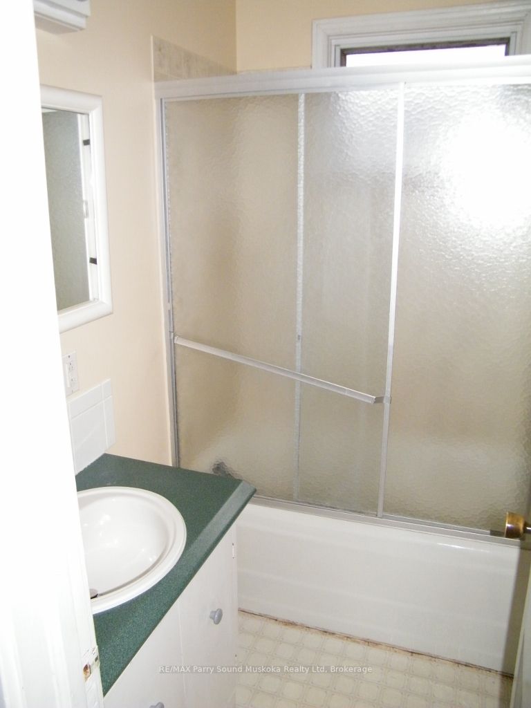 94 William Street Property Photo 12
