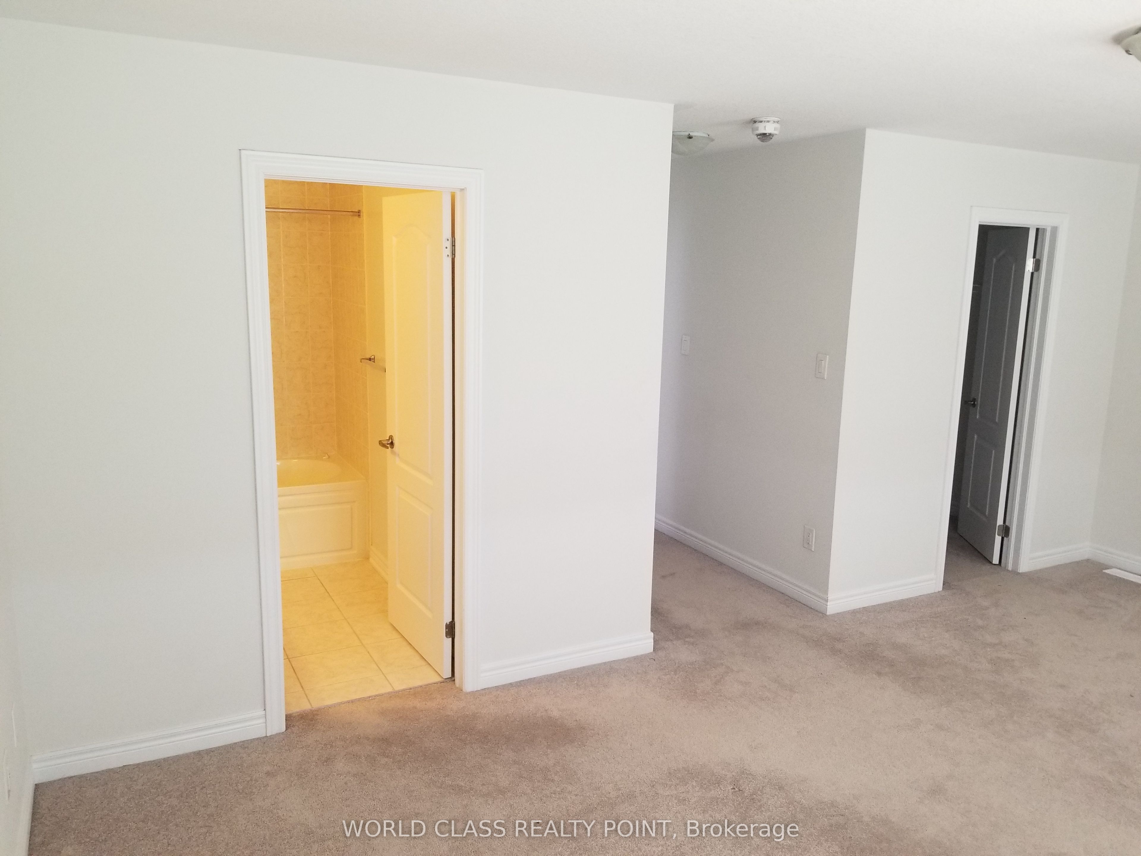 470 Linden Drive 32 Property Photo 14