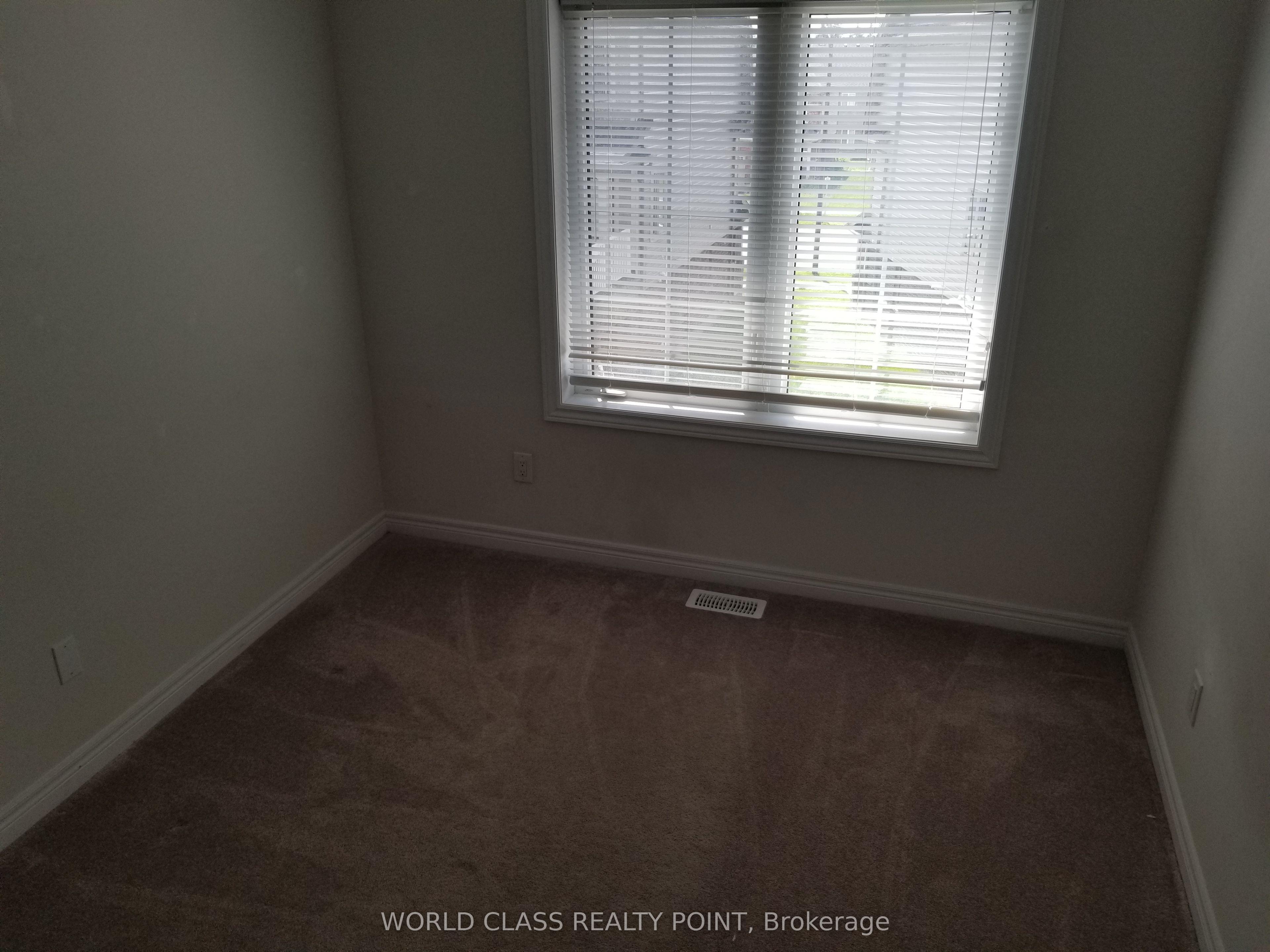470 Linden Drive 32 Property Photo 20