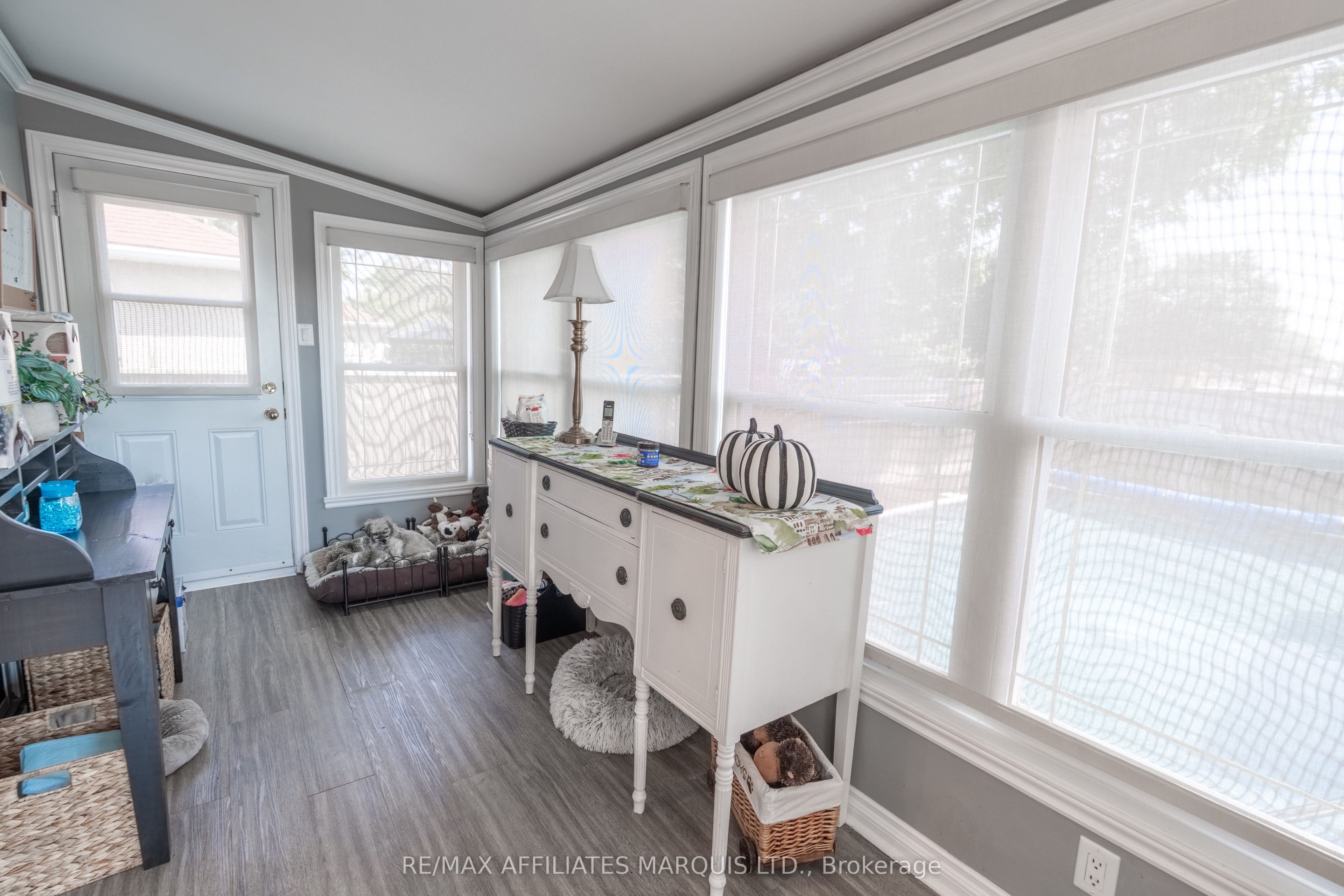 420 Third Street W Property Photo 10