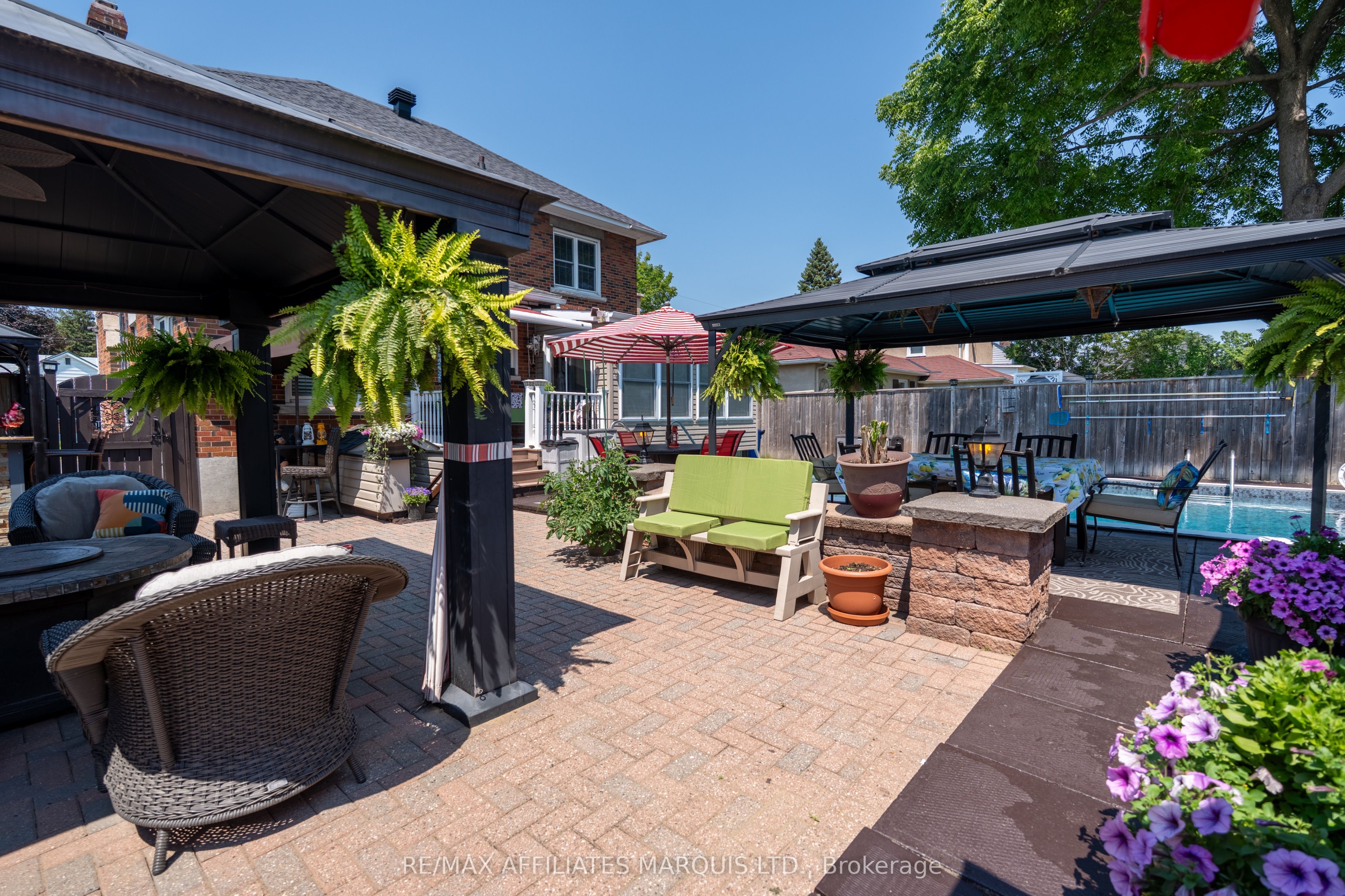 420 Third Street W Property Photo 12