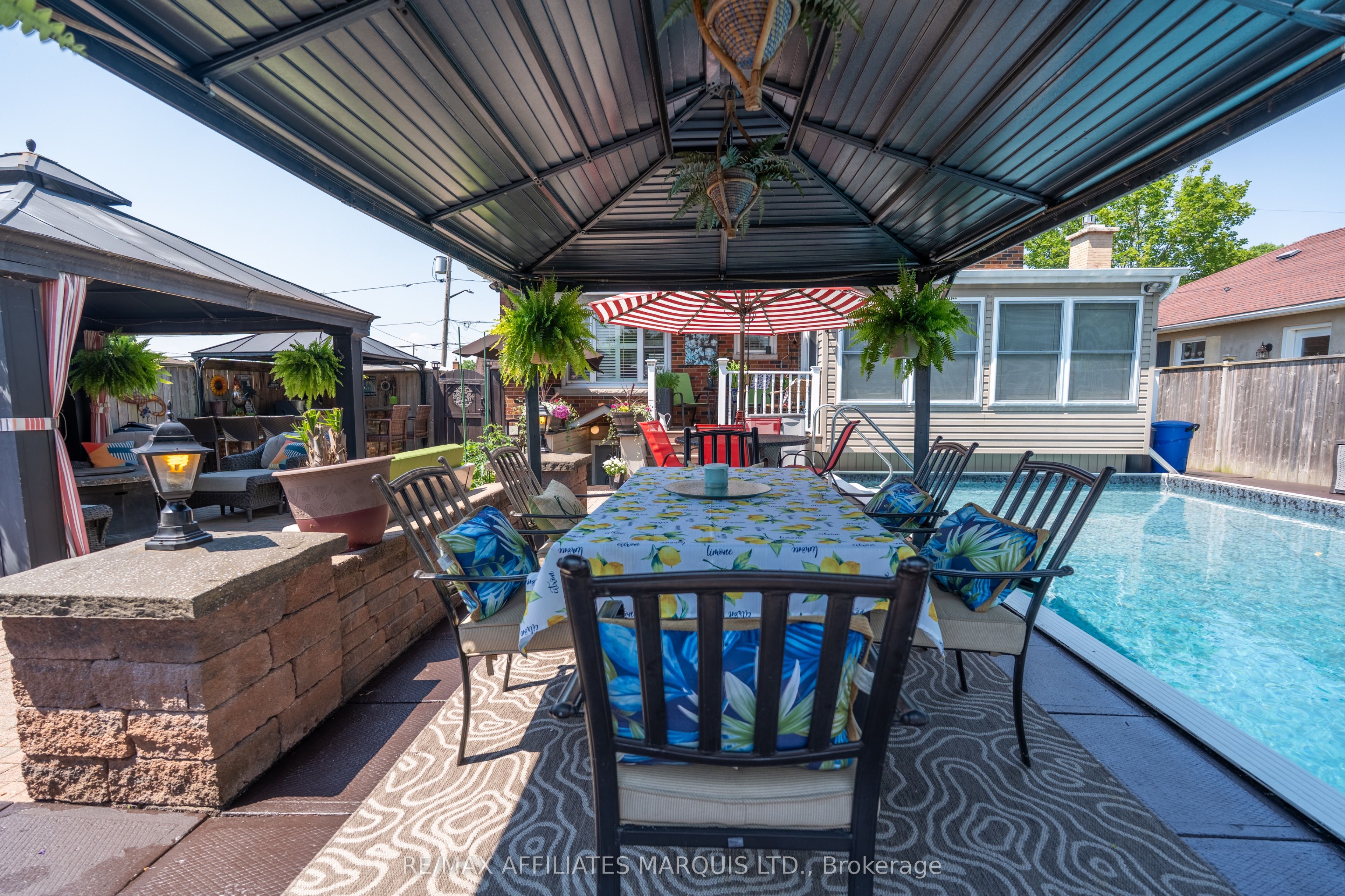 420 Third Street W Property Photo 15