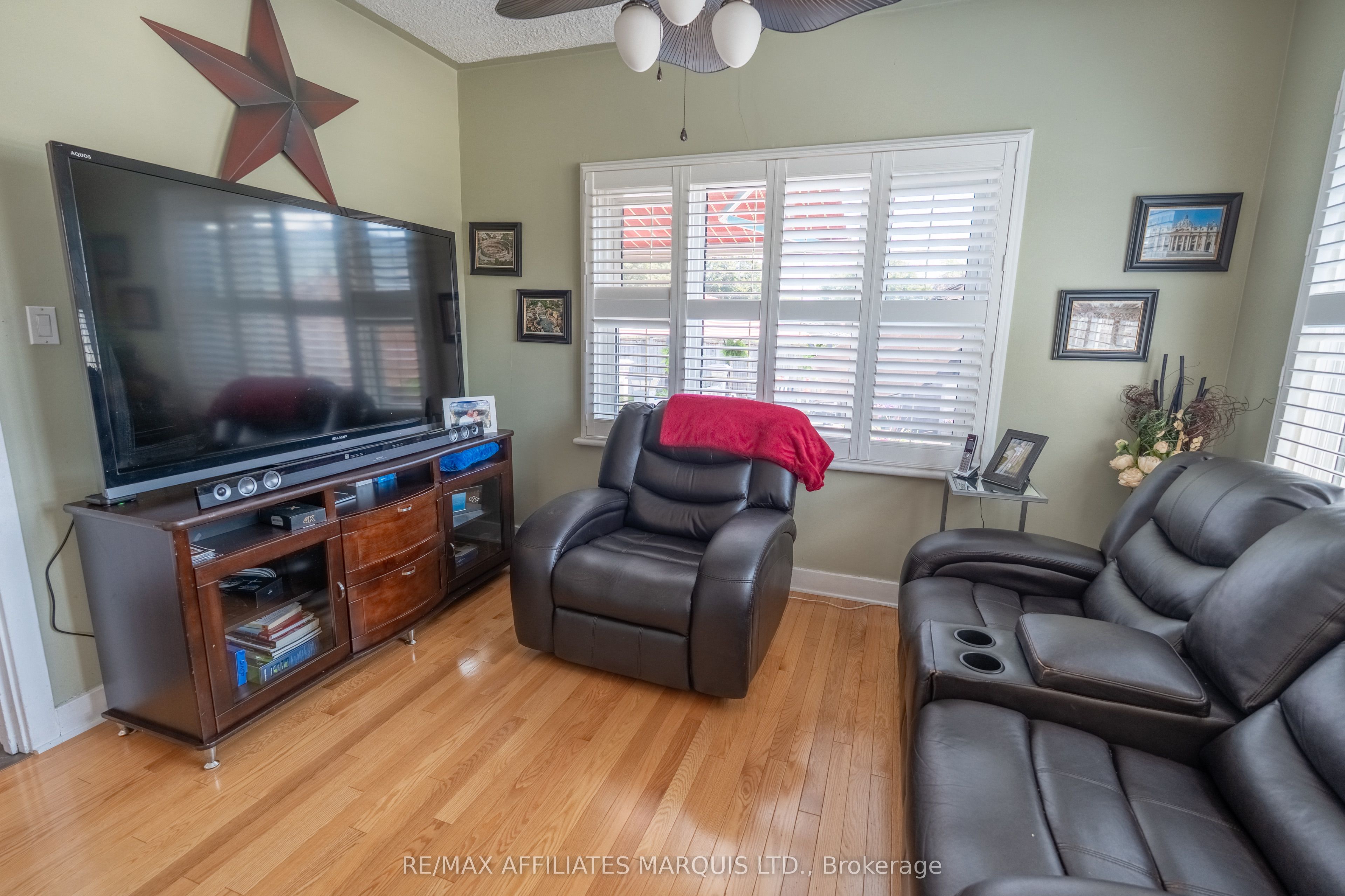 420 Third Street W Property Photo 19
