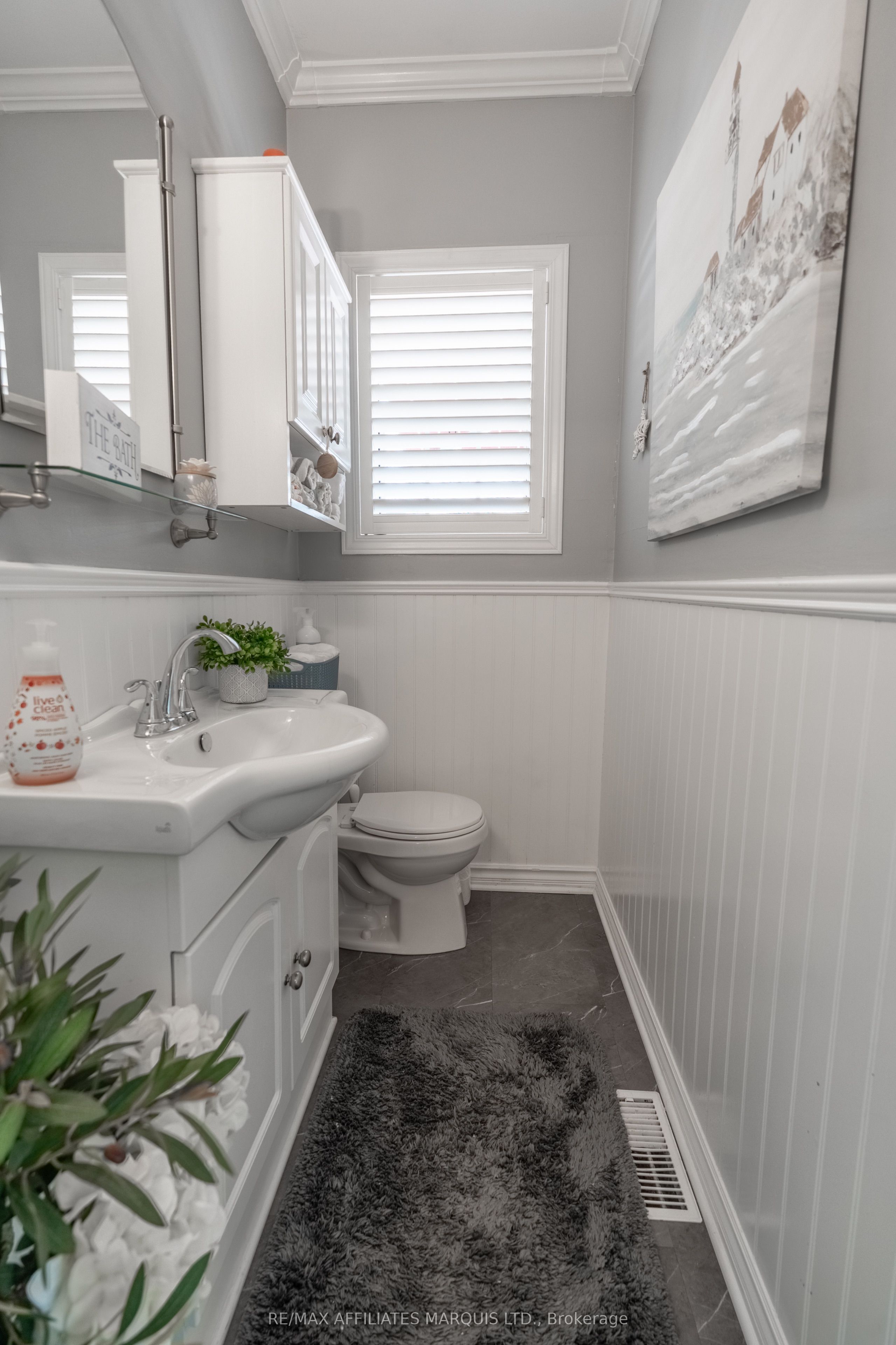 420 Third Street W Property Photo 20