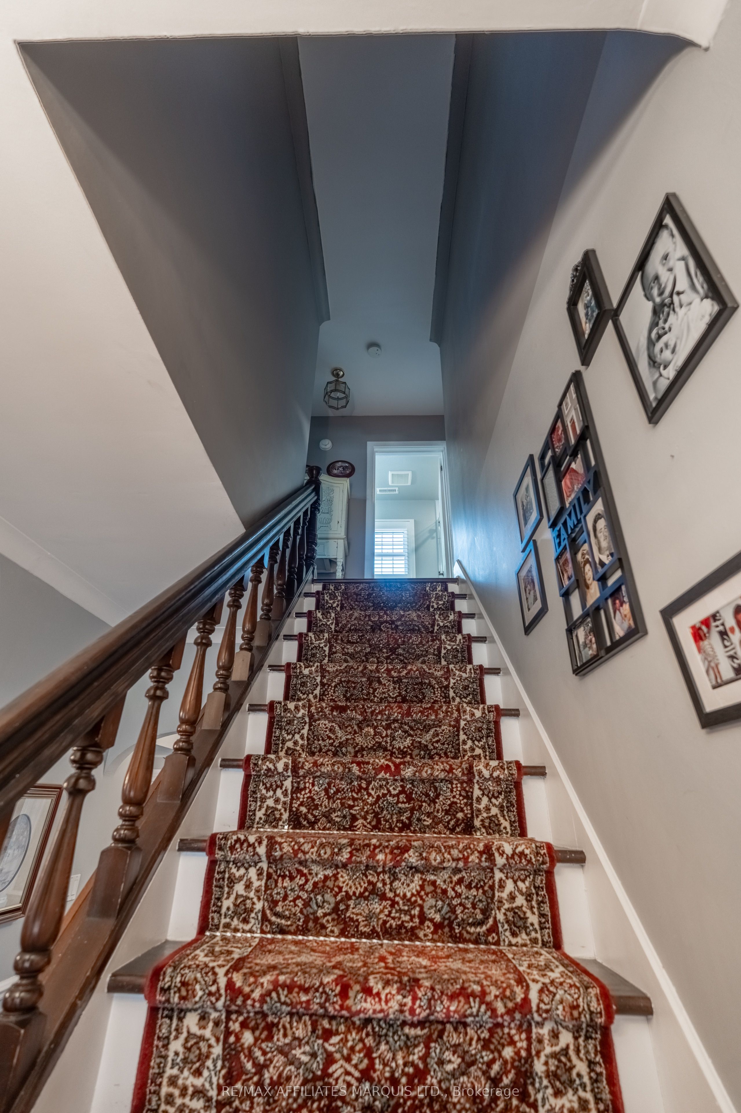 420 Third Street W Property Photo 24