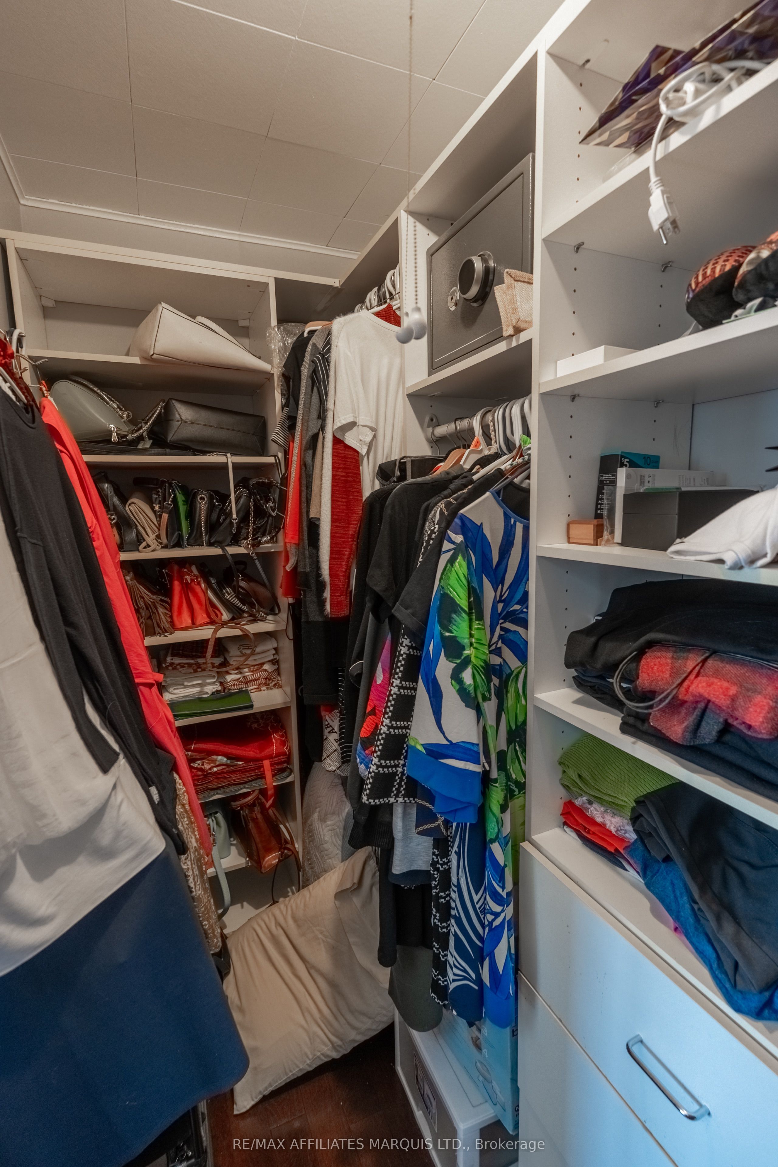 420 Third Street W Property Photo 30