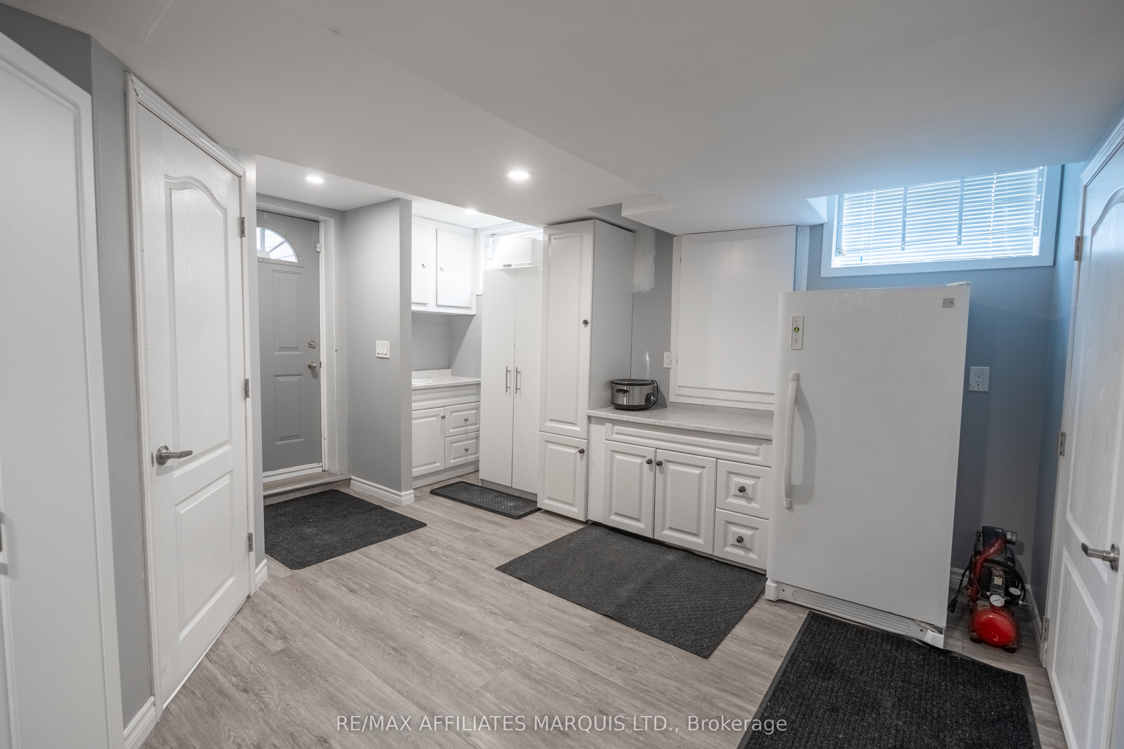 420 Third Street W Property Photo 33