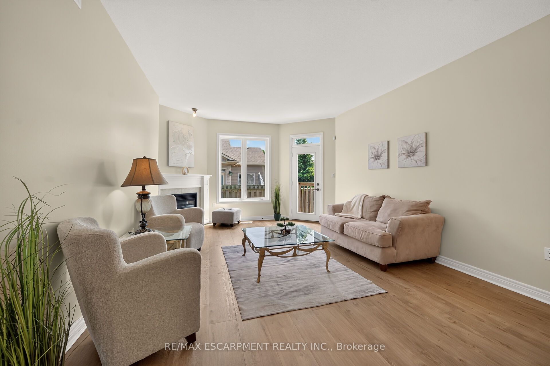 14 Ecker Lane Property Photo 17