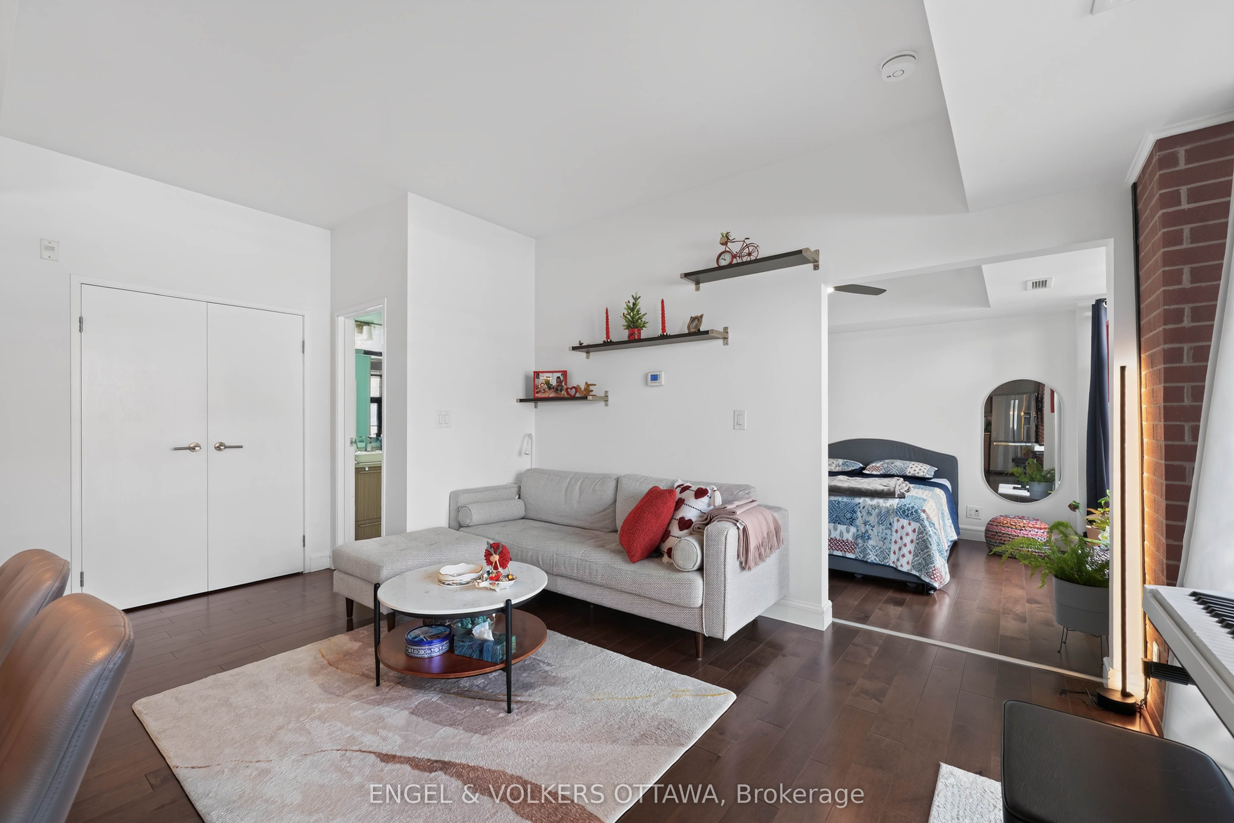 555 Anand Private 206 Property Photo 14