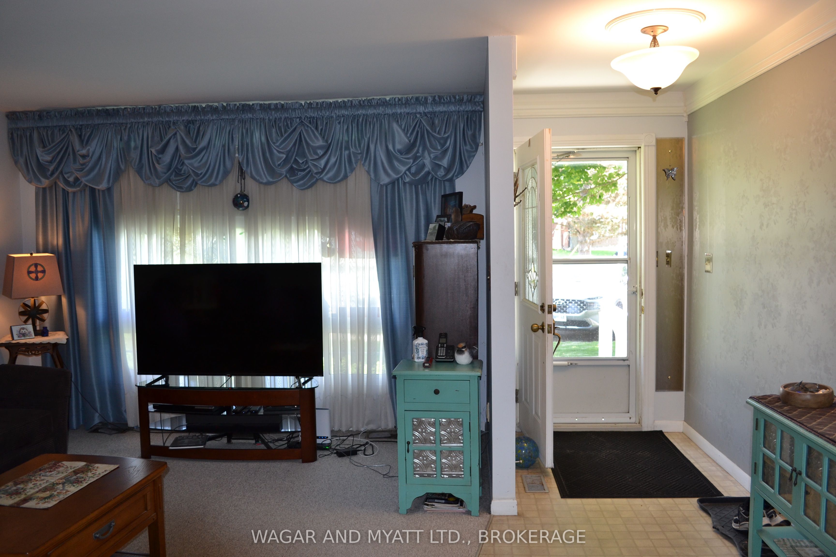 60 Winchester Drive 30 Property Photo 10