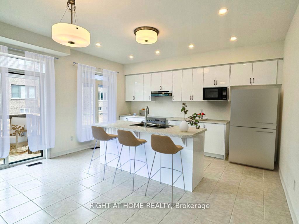 95 Hitchman Street Property Photo 3