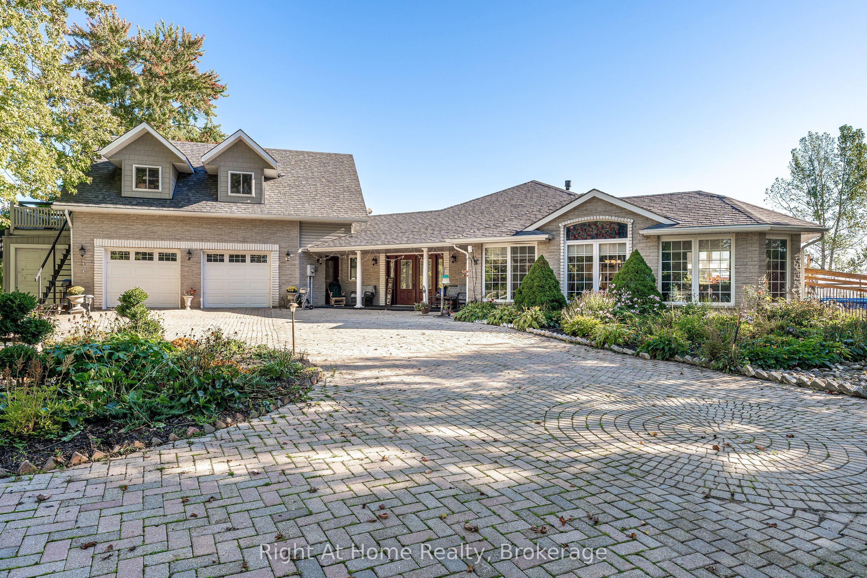 4303 119 Highway Property Photo 2
