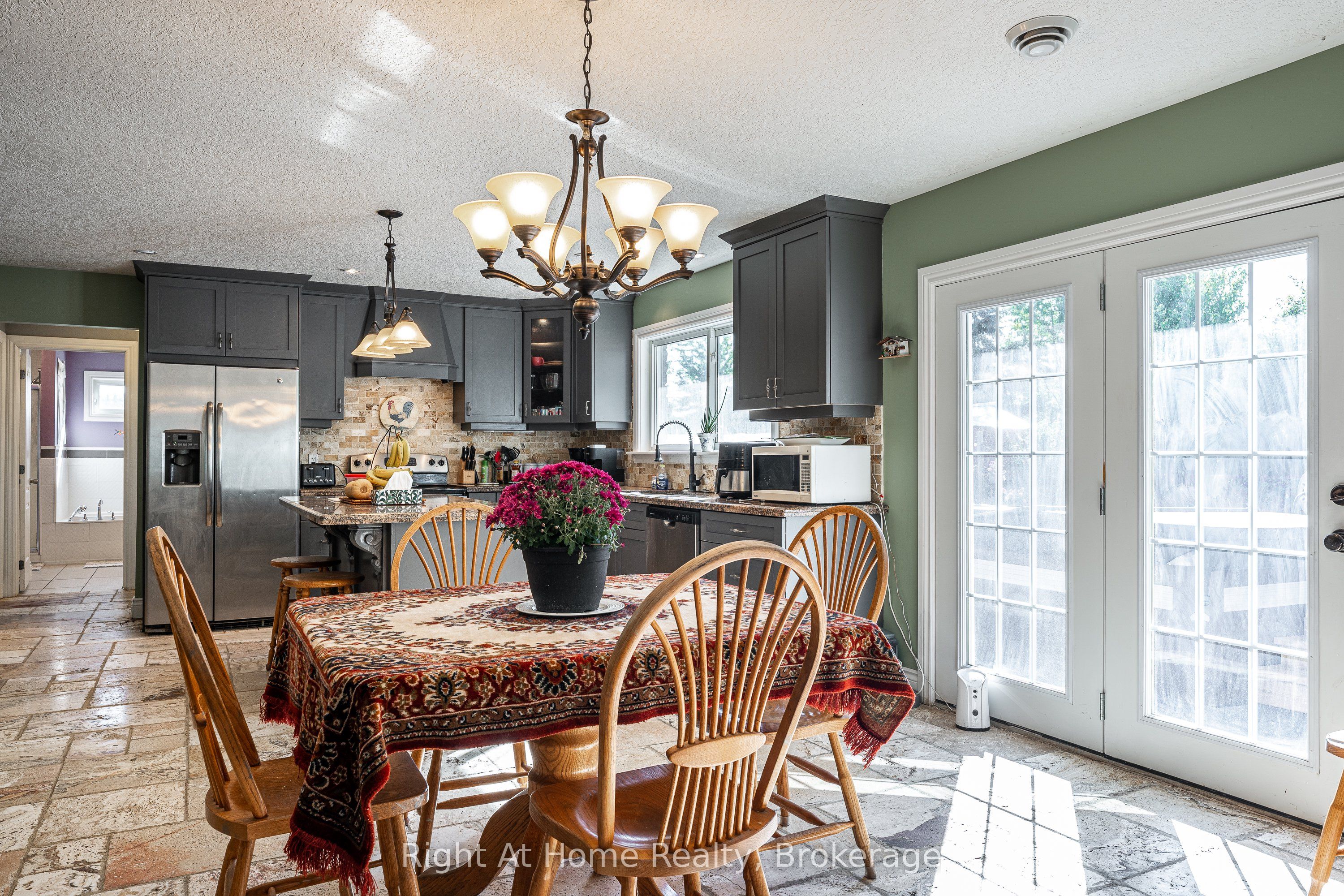 4303 119 Highway Property Photo 14