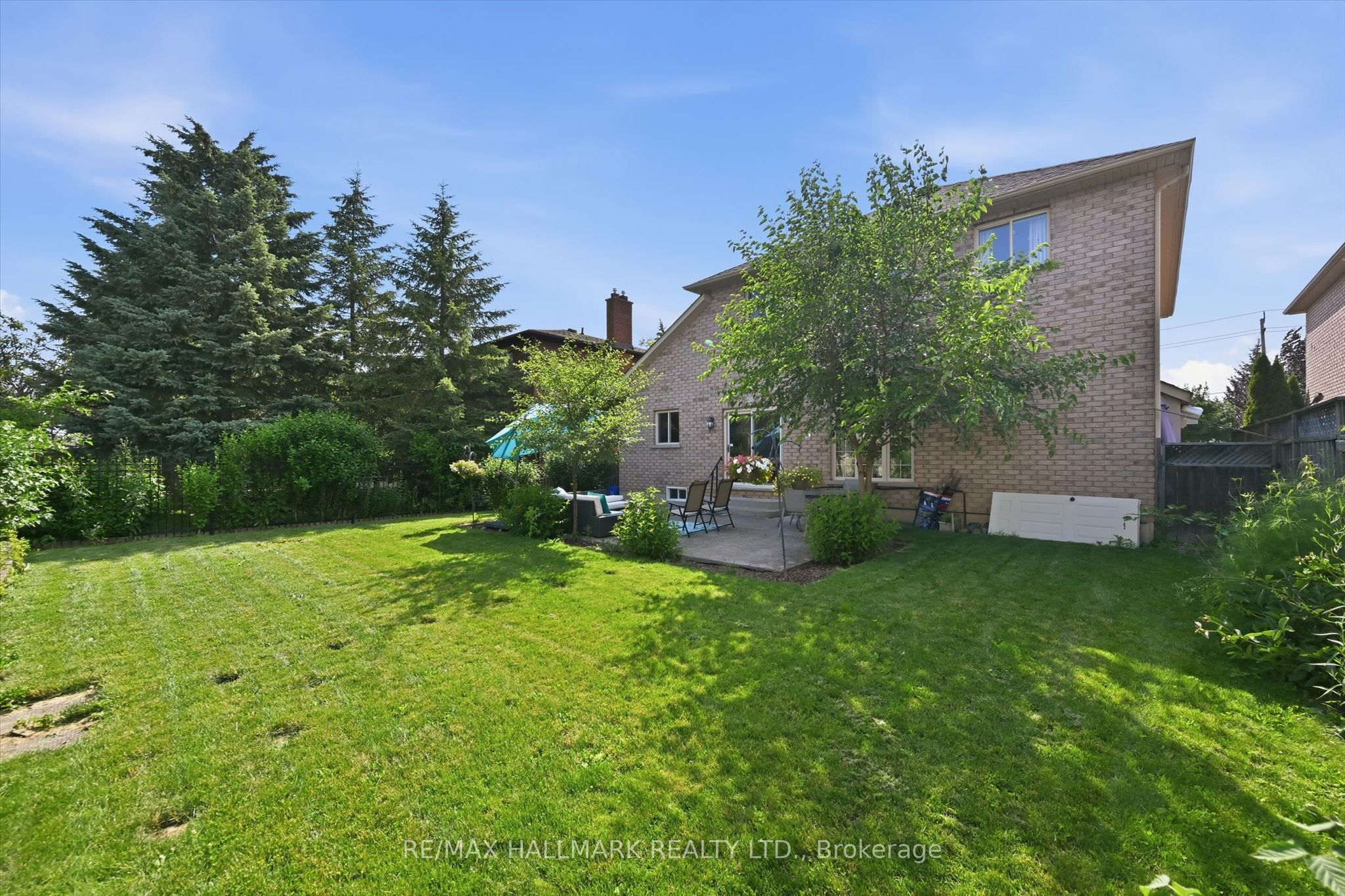 82 Second Road W Property Photo 46