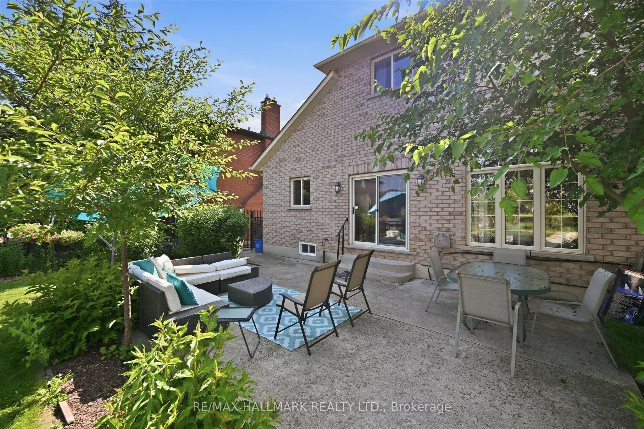 82 Second Road W Property Photo 49
