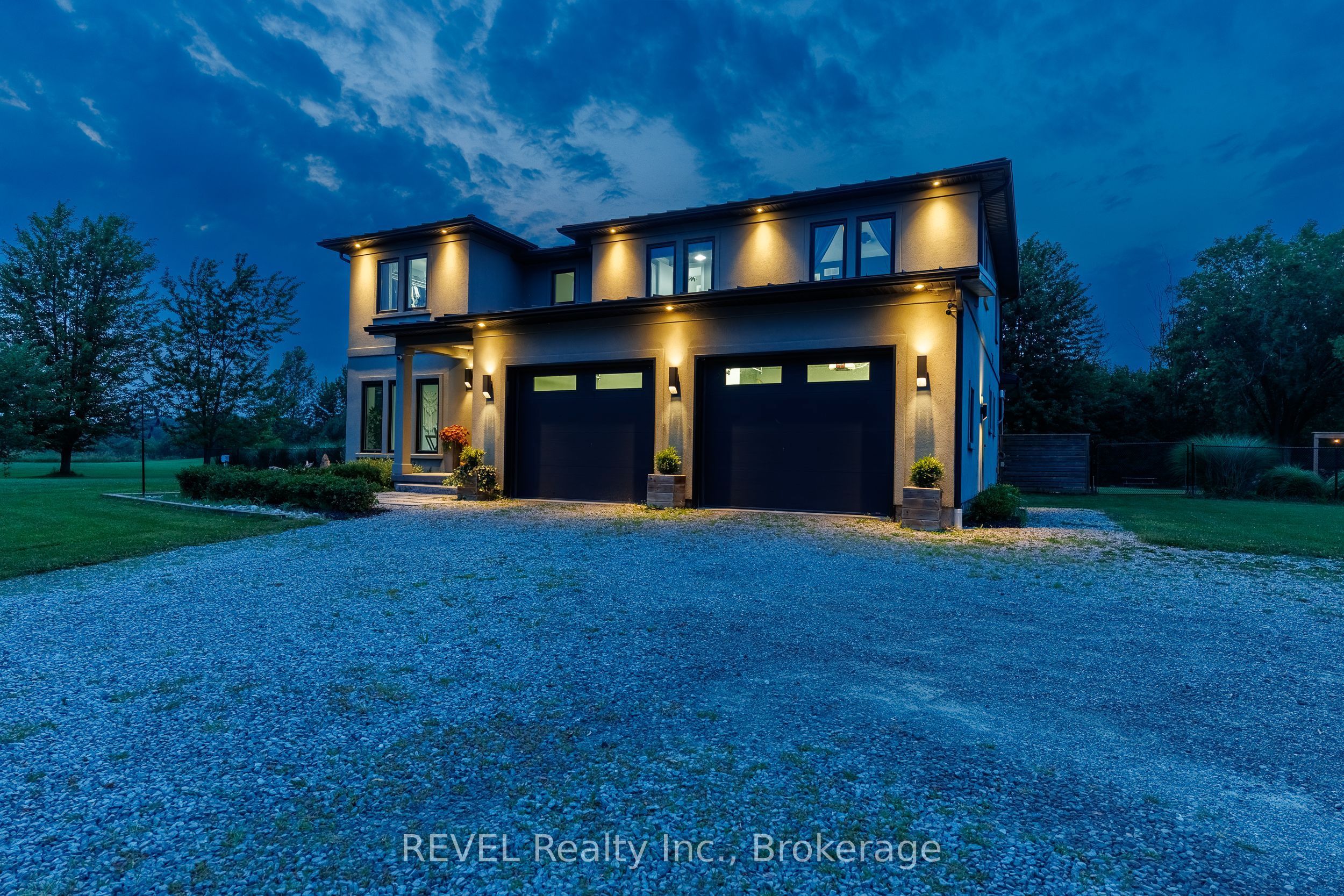 1009 Canboro Road Property Photo 4