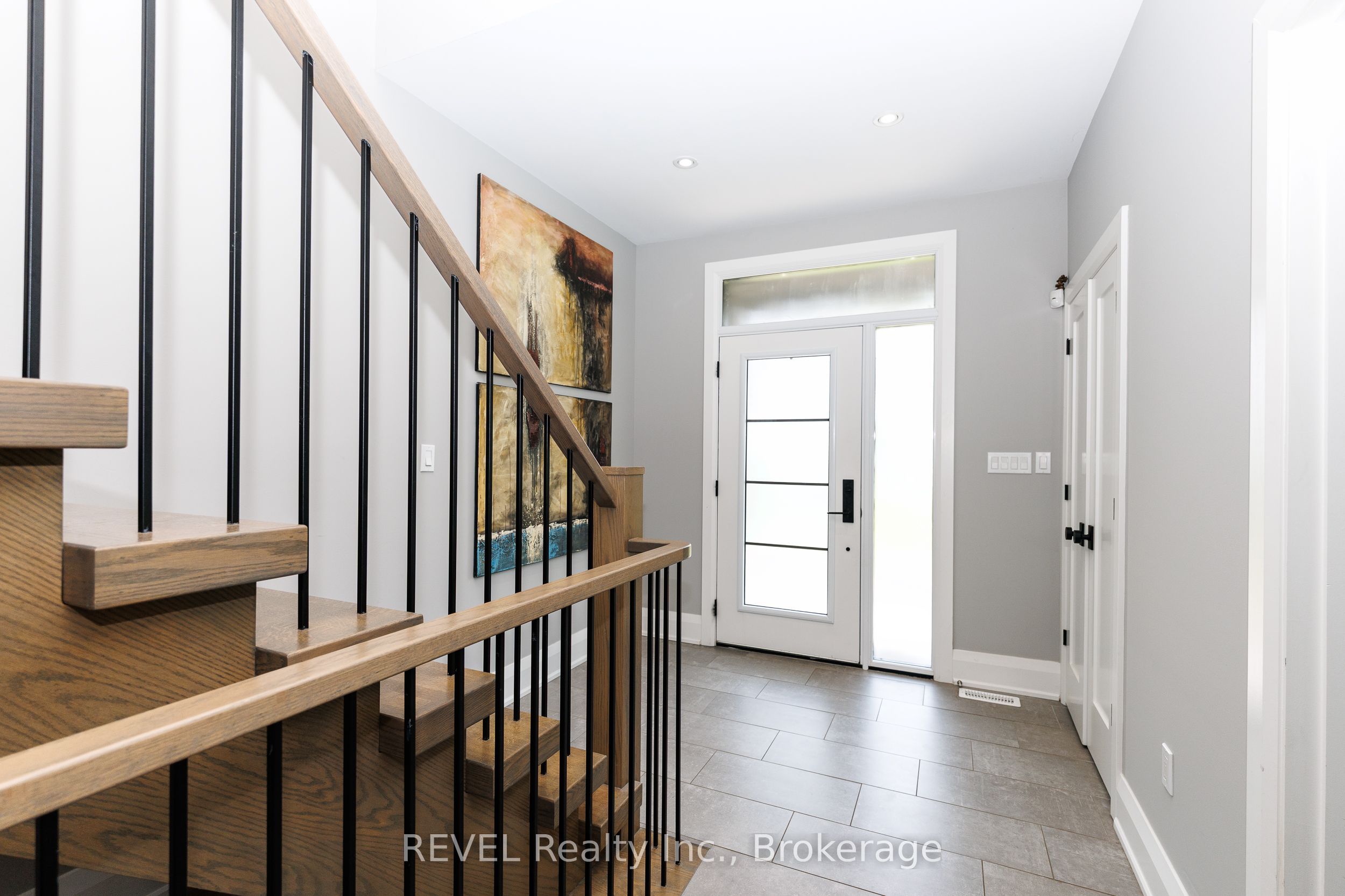 1009 Canboro Road Property Photo 7