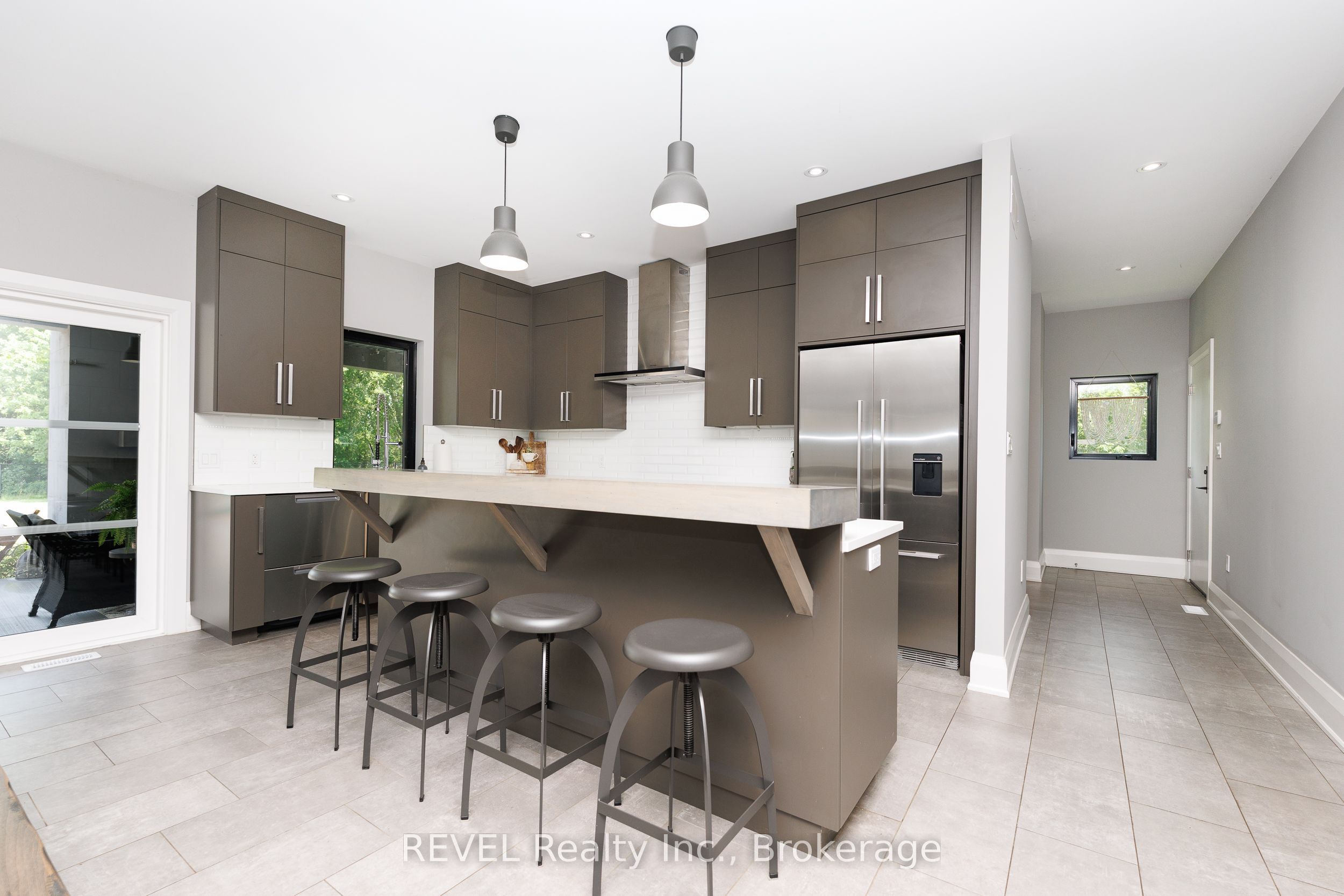 1009 Canboro Road Property Photo 10