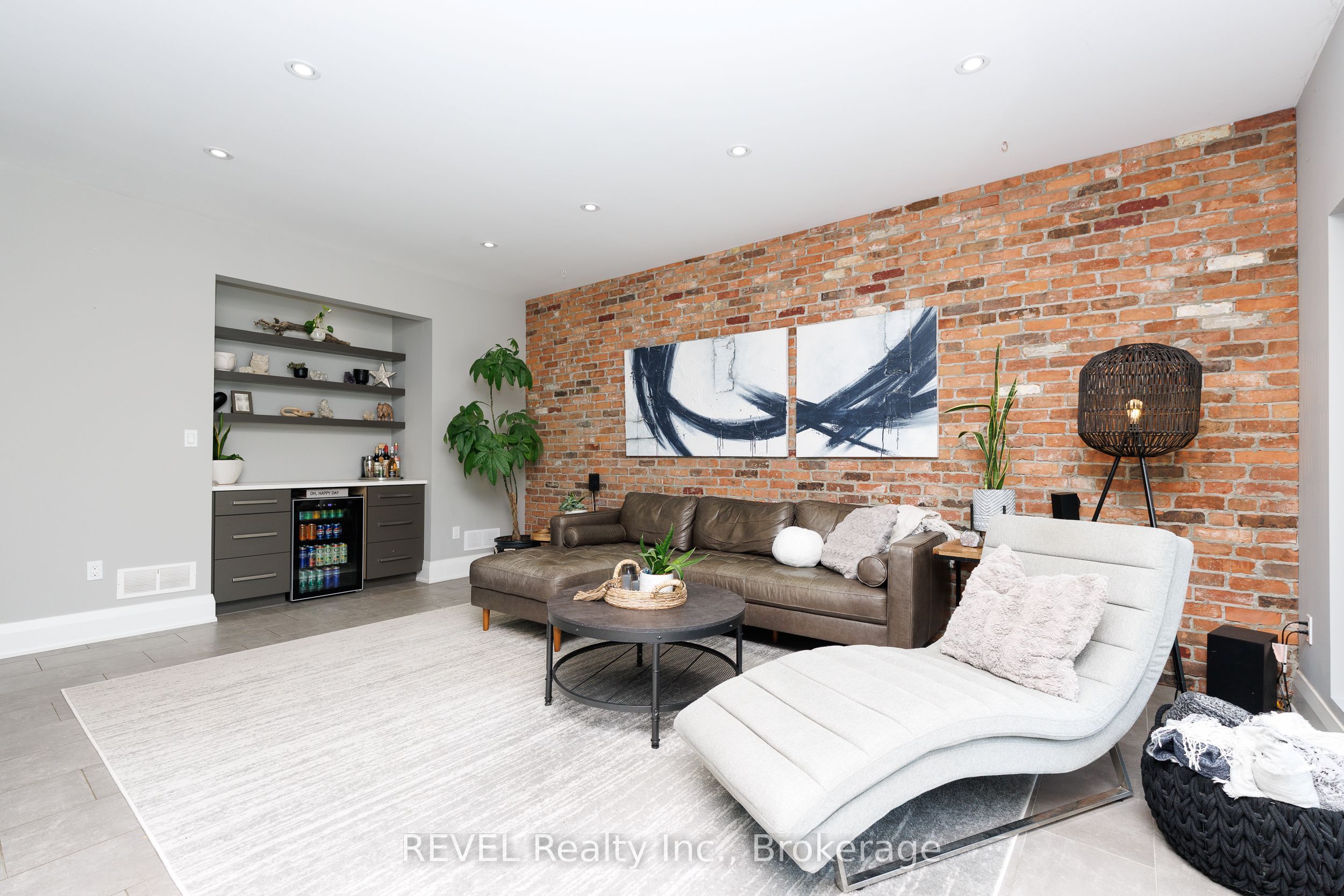 1009 Canboro Road Property Photo 18
