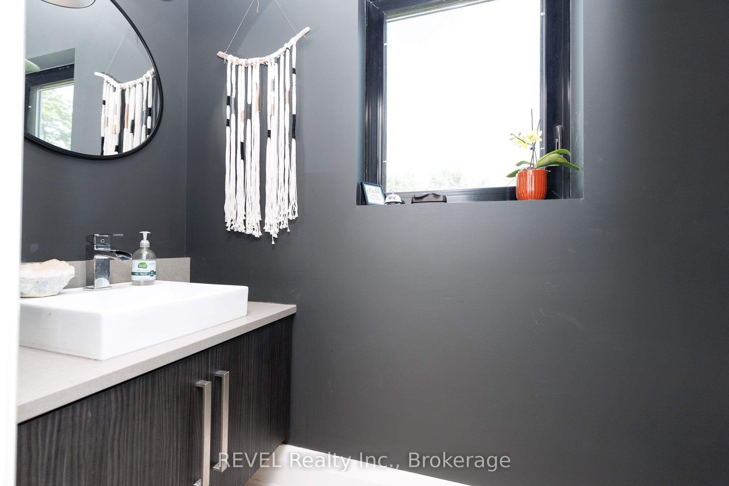 1009 Canboro Road Property Photo 25