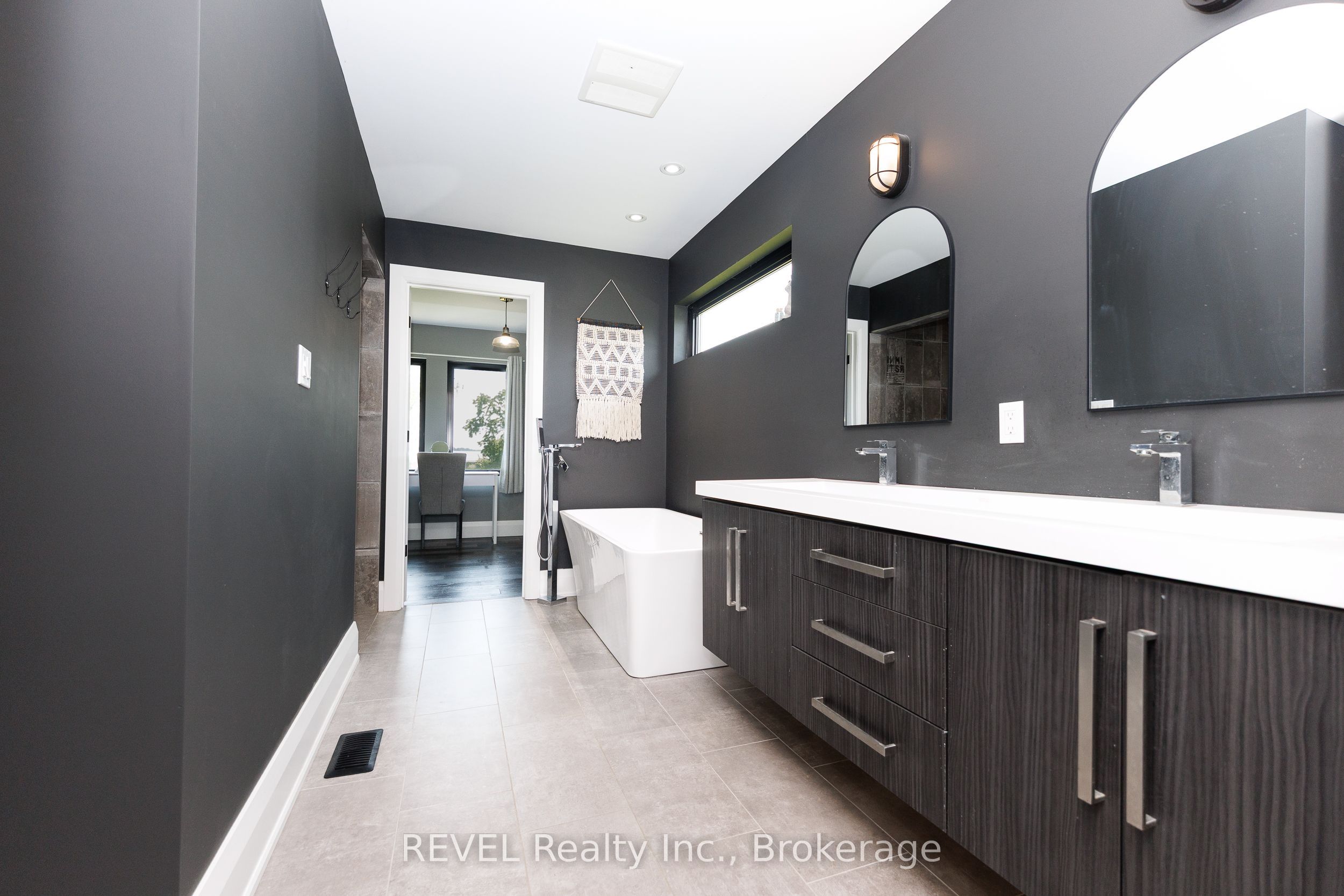 1009 Canboro Road Property Photo 28