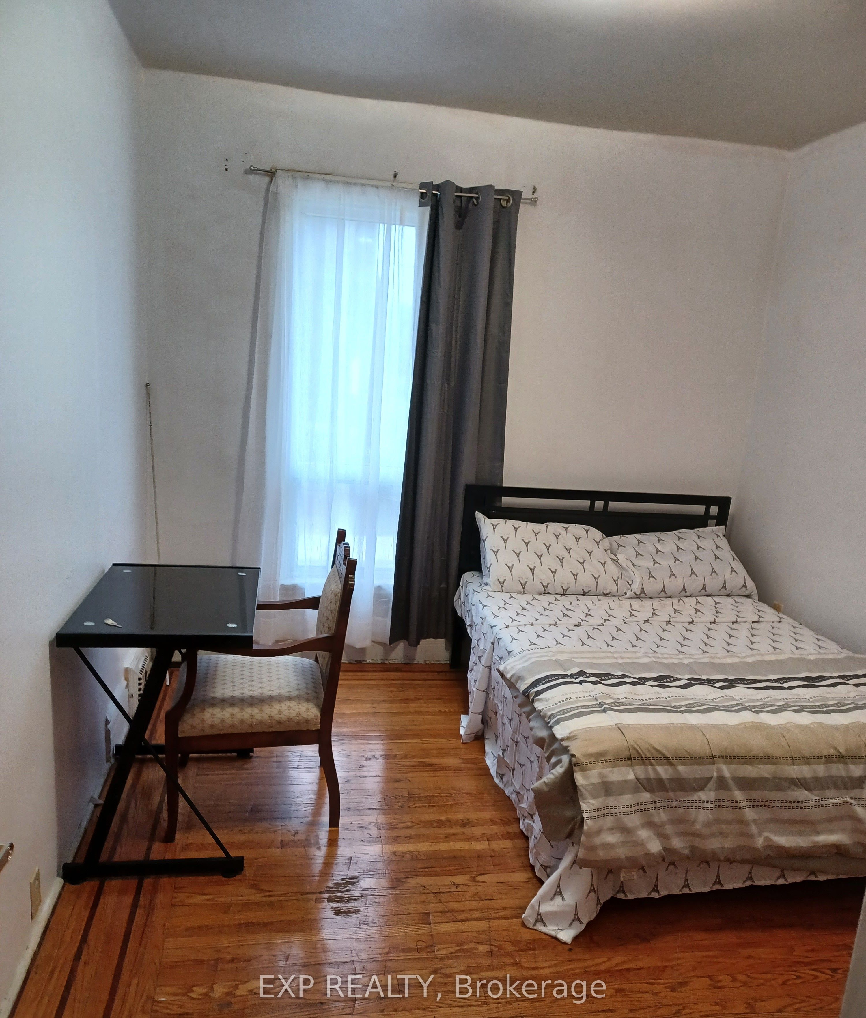 521 Barton Street E Property Photo 8
