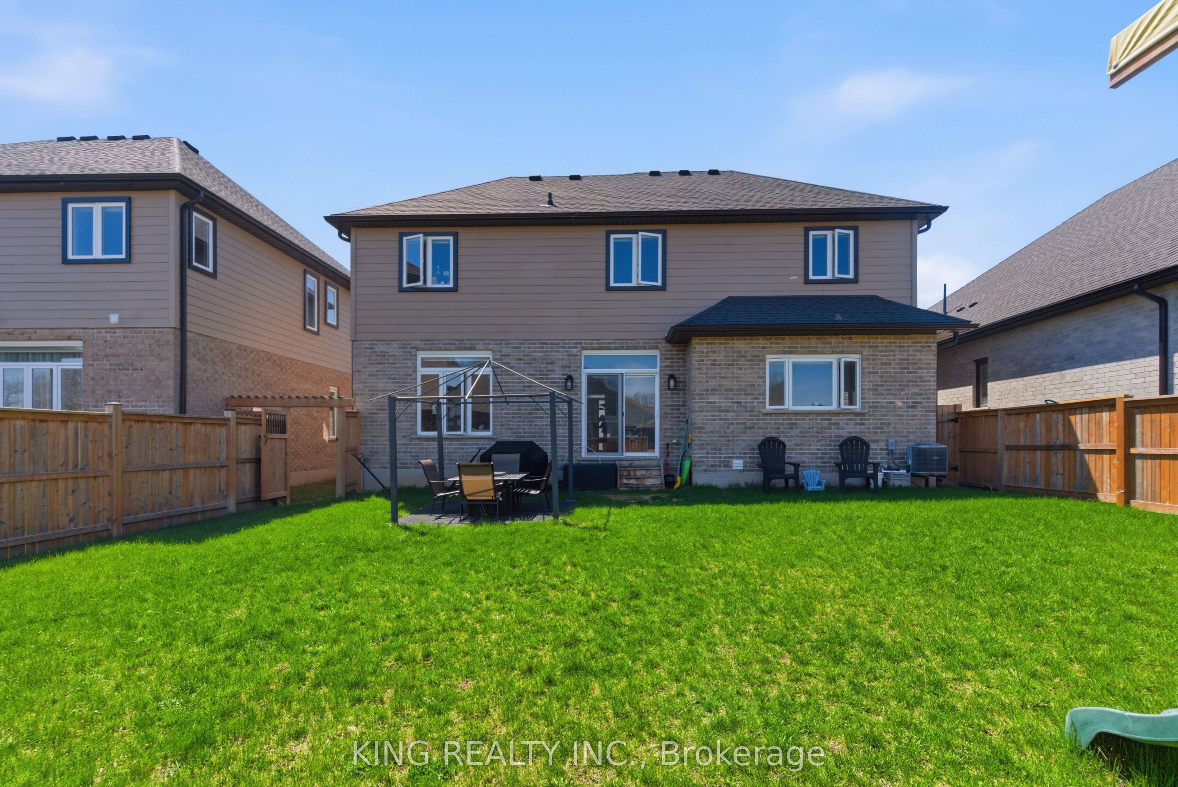 200 Boardwalk Way Property Photo 29