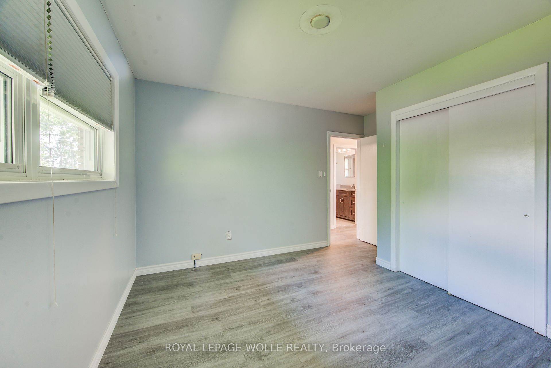 139 Elgin Crescent Property Photo 14