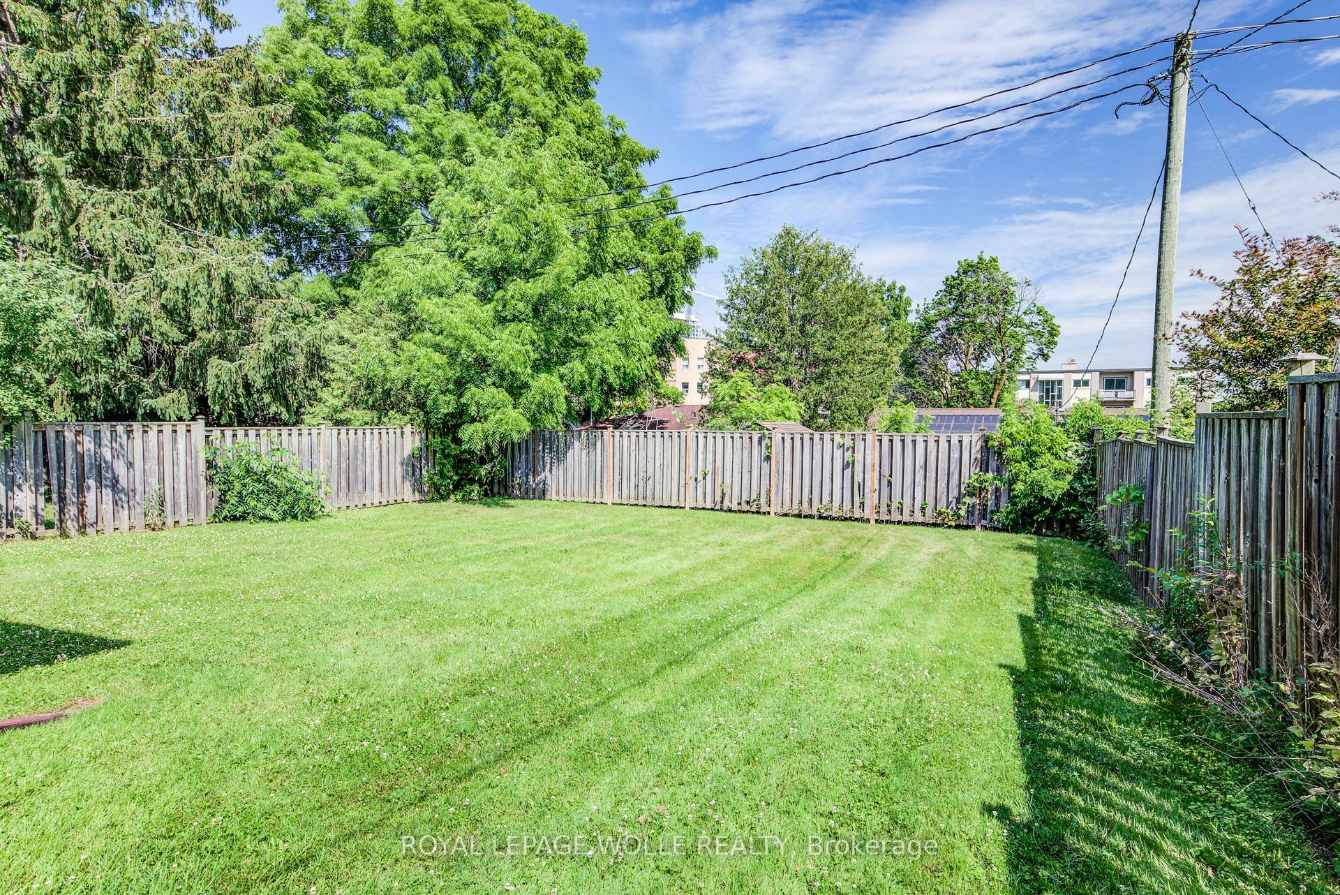 139 Elgin Crescent Property Photo 47