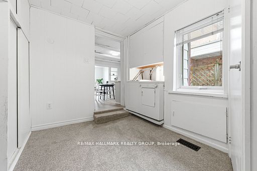 391 Murray Street Property Photo 9
