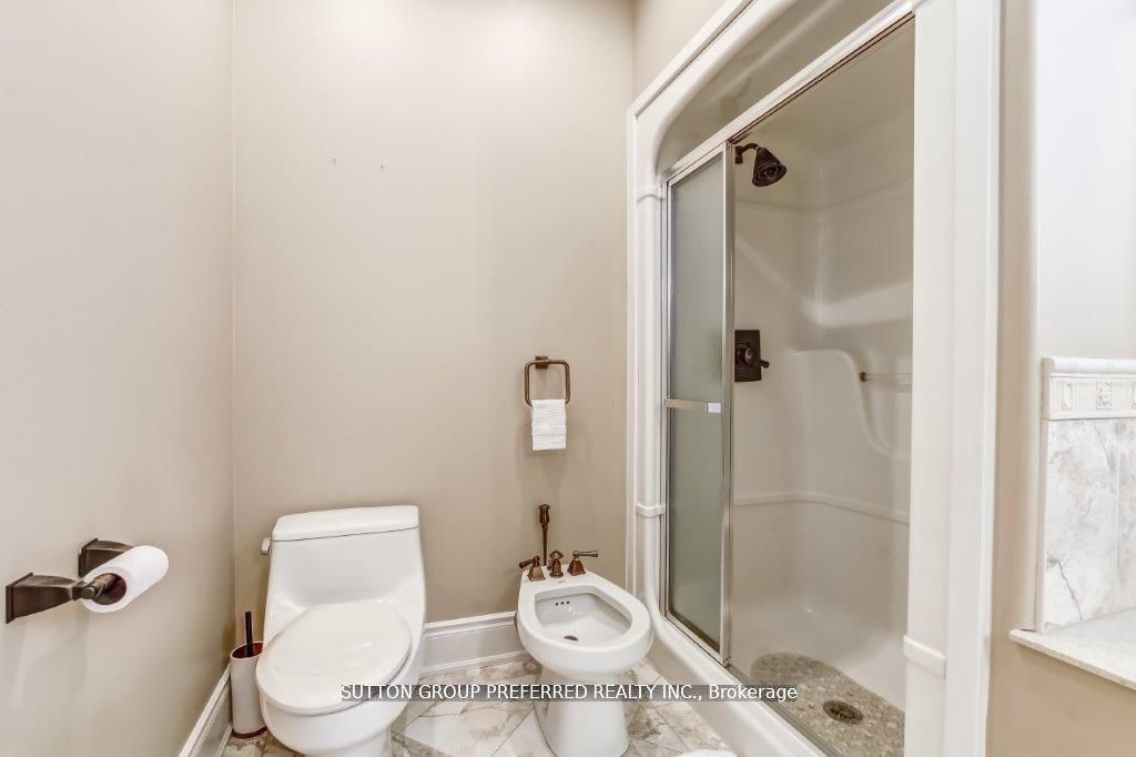 124 North Centre Road 23 Property Photo 22