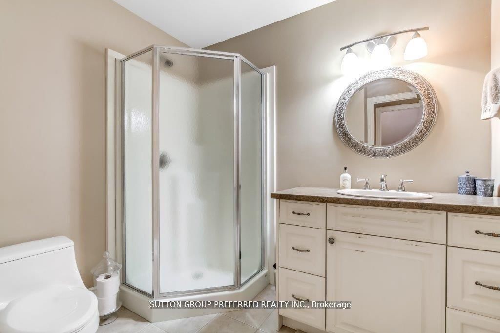 124 North Centre Road 23 Property Photo 27